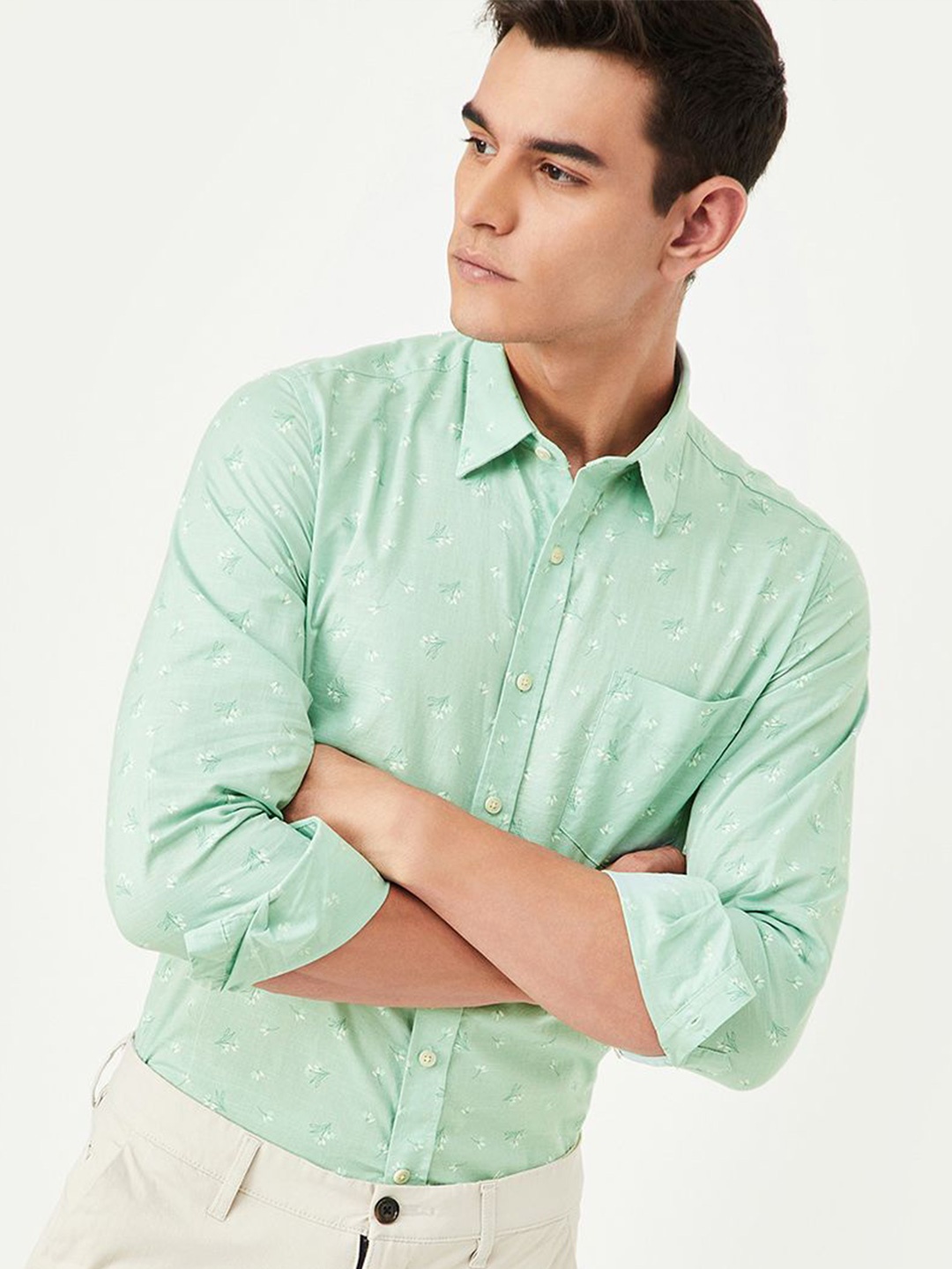 

max Men Spread Collar Floral Printed Cotton Formal Shirt, Green