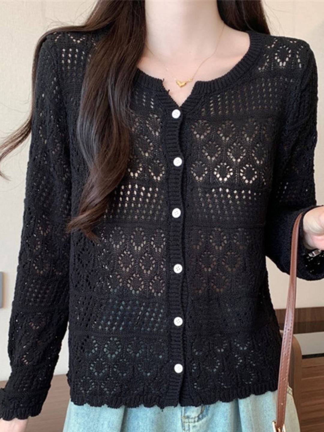 

KPOP Women Self Design Round Neck Long Sleeves Front-open Sweater, Black