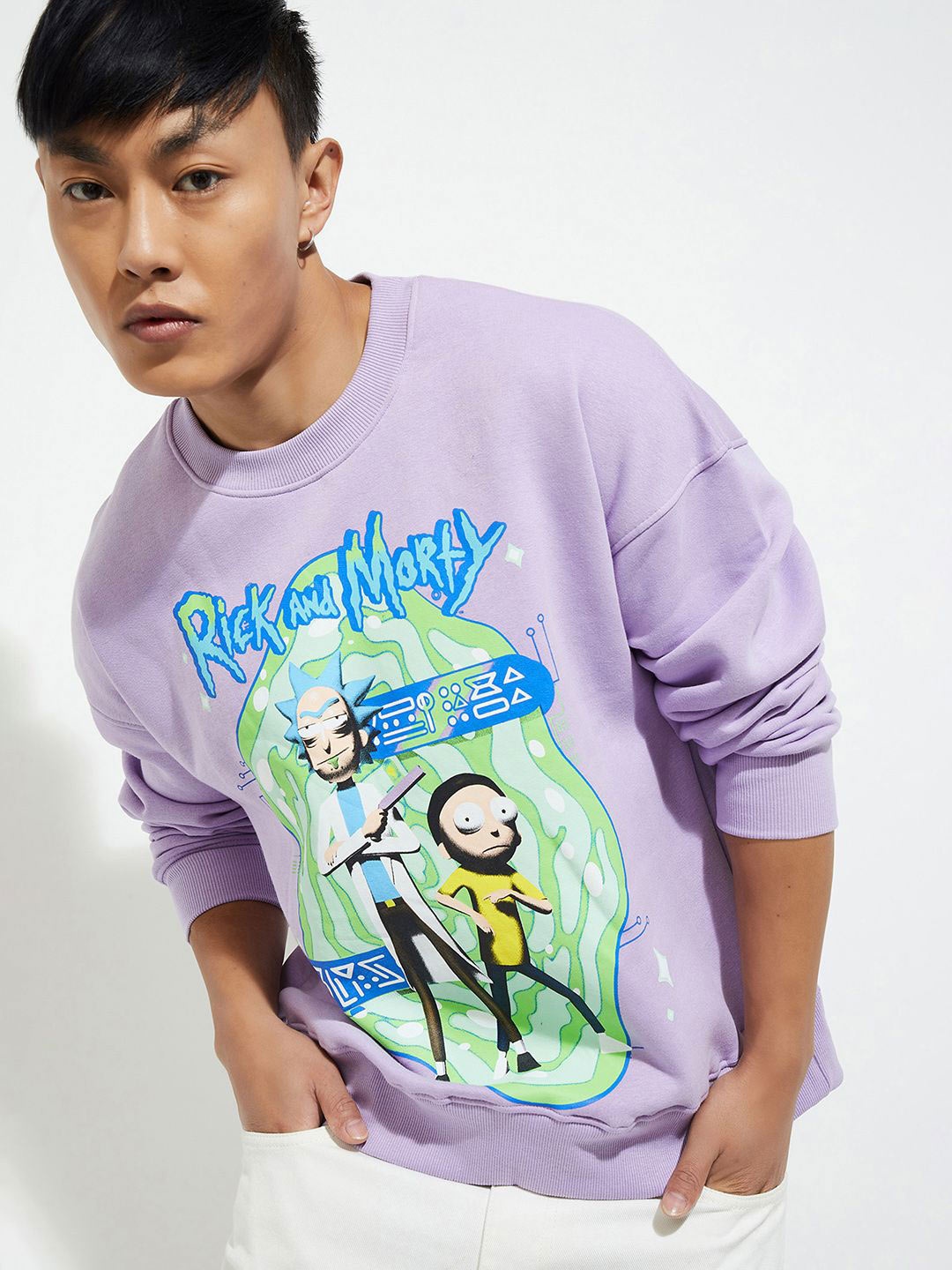 

max URB_N Men Oversized Rick & Morty Sweatshirt, Purple