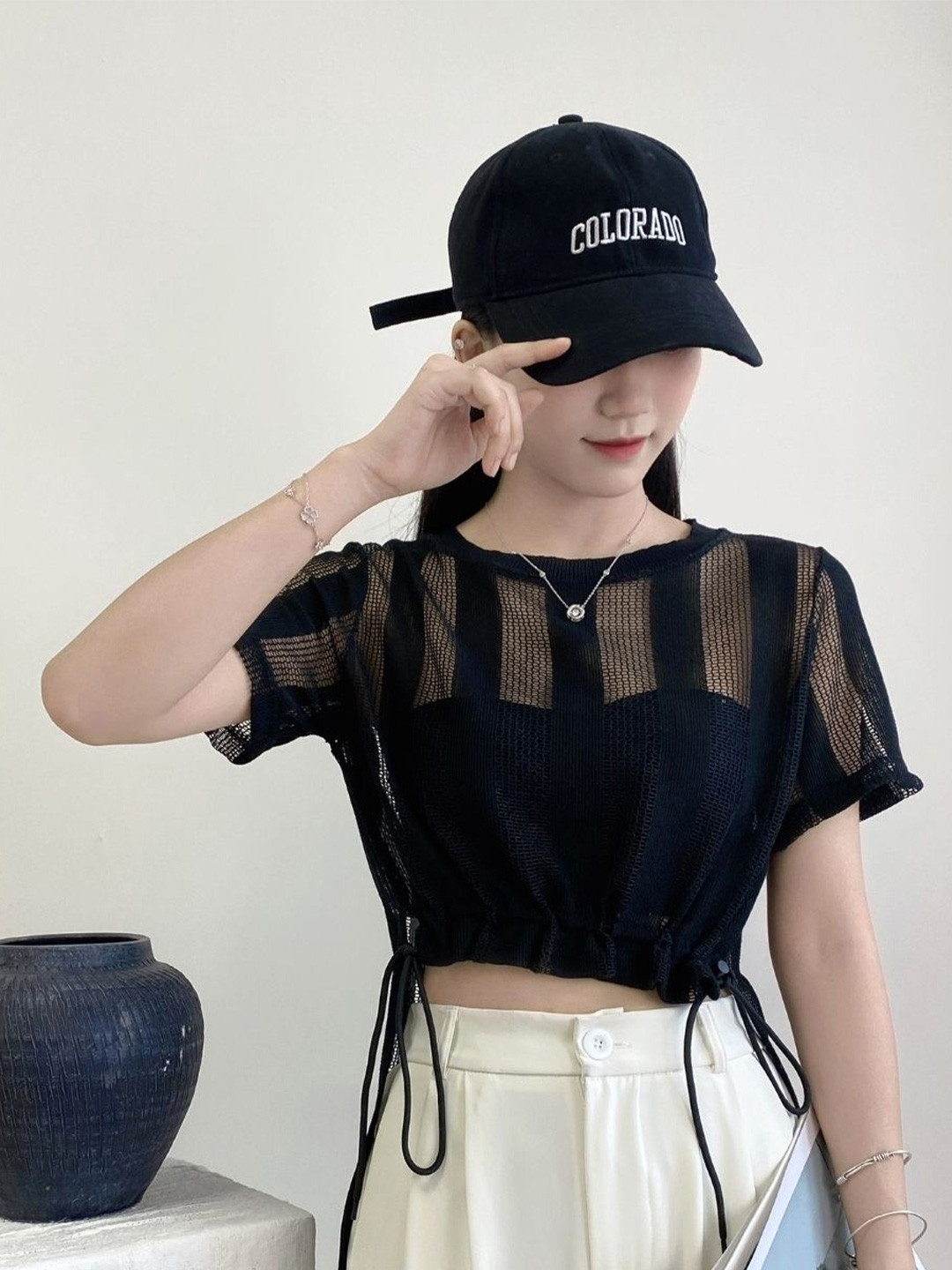 

KPOP Women Vertical Stripes Striped Crop Top, Black