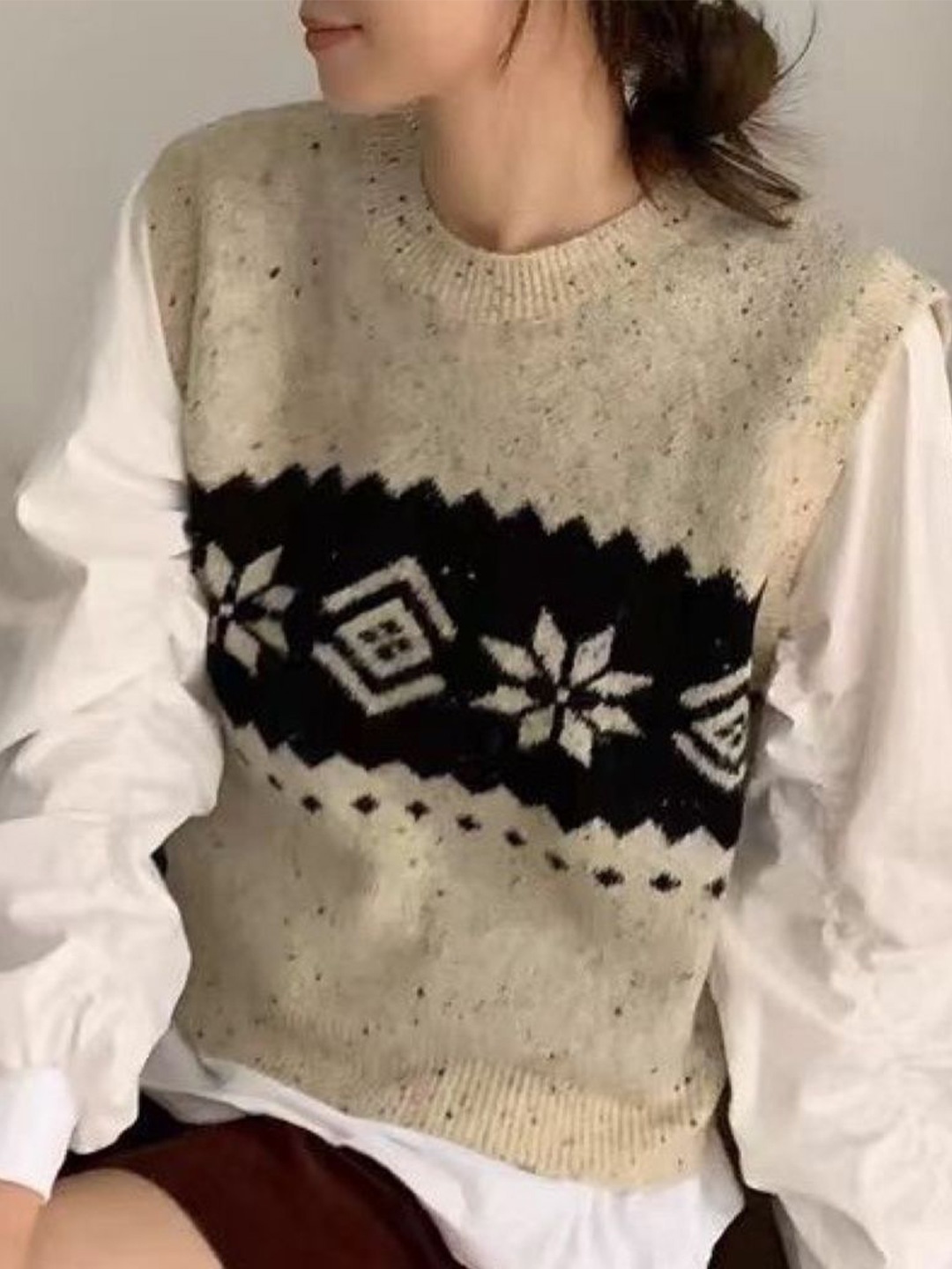 

KPOP Women Ethnic Motifs Printed Woollen Top, Cream