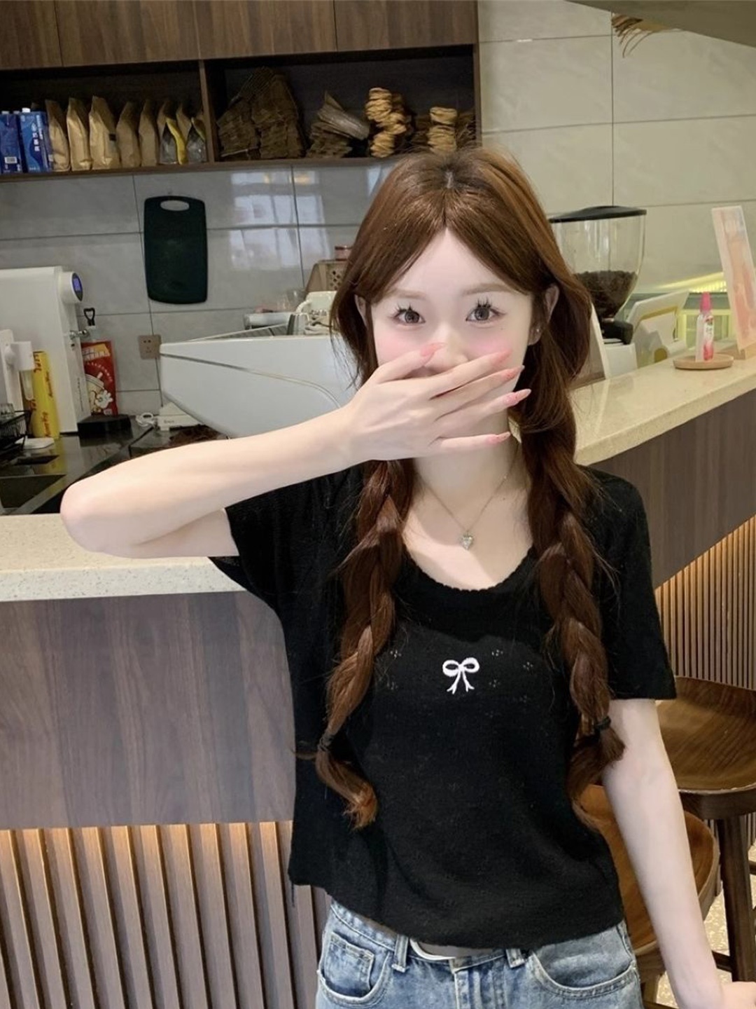 

KPOP Women Scoop Neck Short Sleeves Top, Black