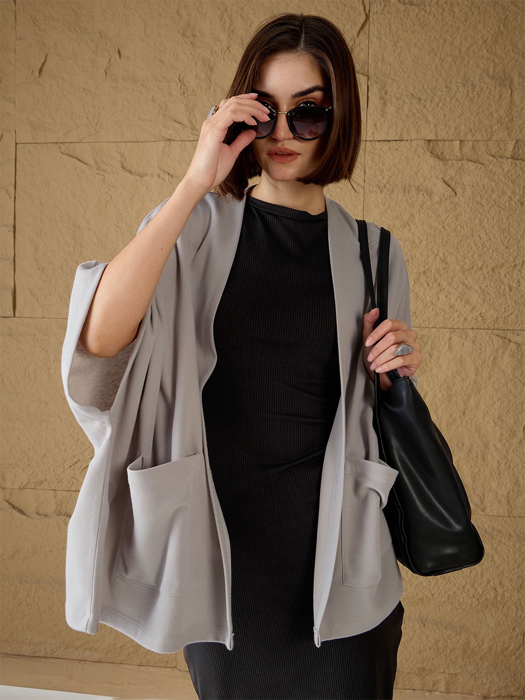 

SASSAFRAS Open Front Kimono Sleeves Shrug, Grey