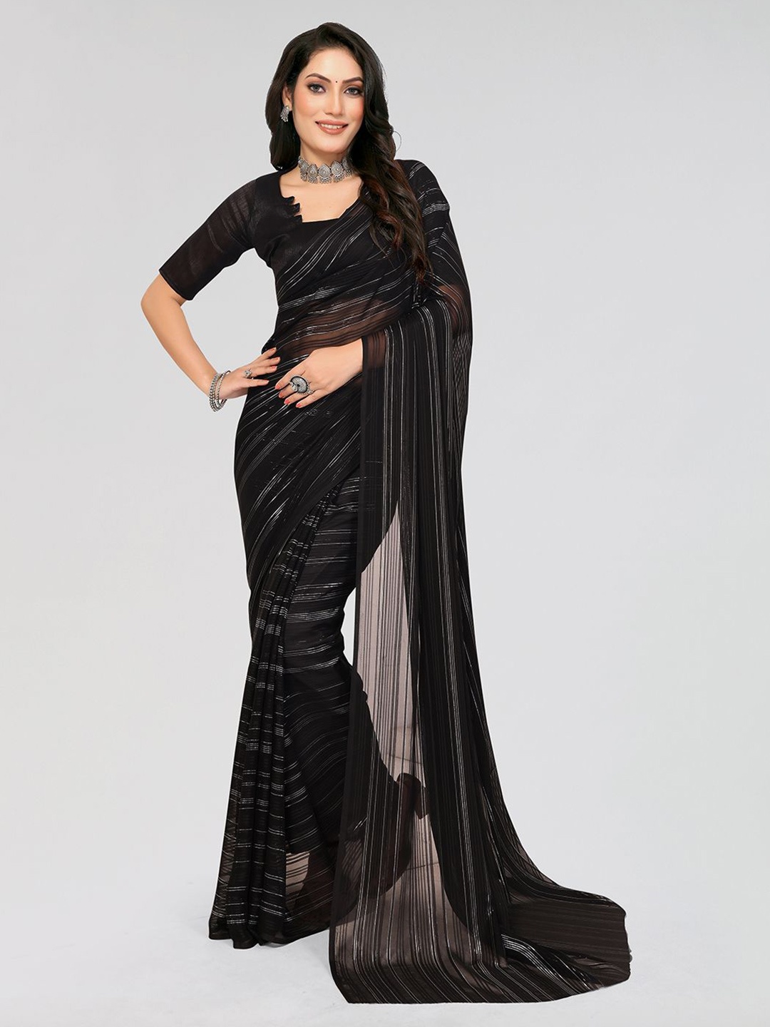 

Moda Rapido Striped Printed Saree, Black