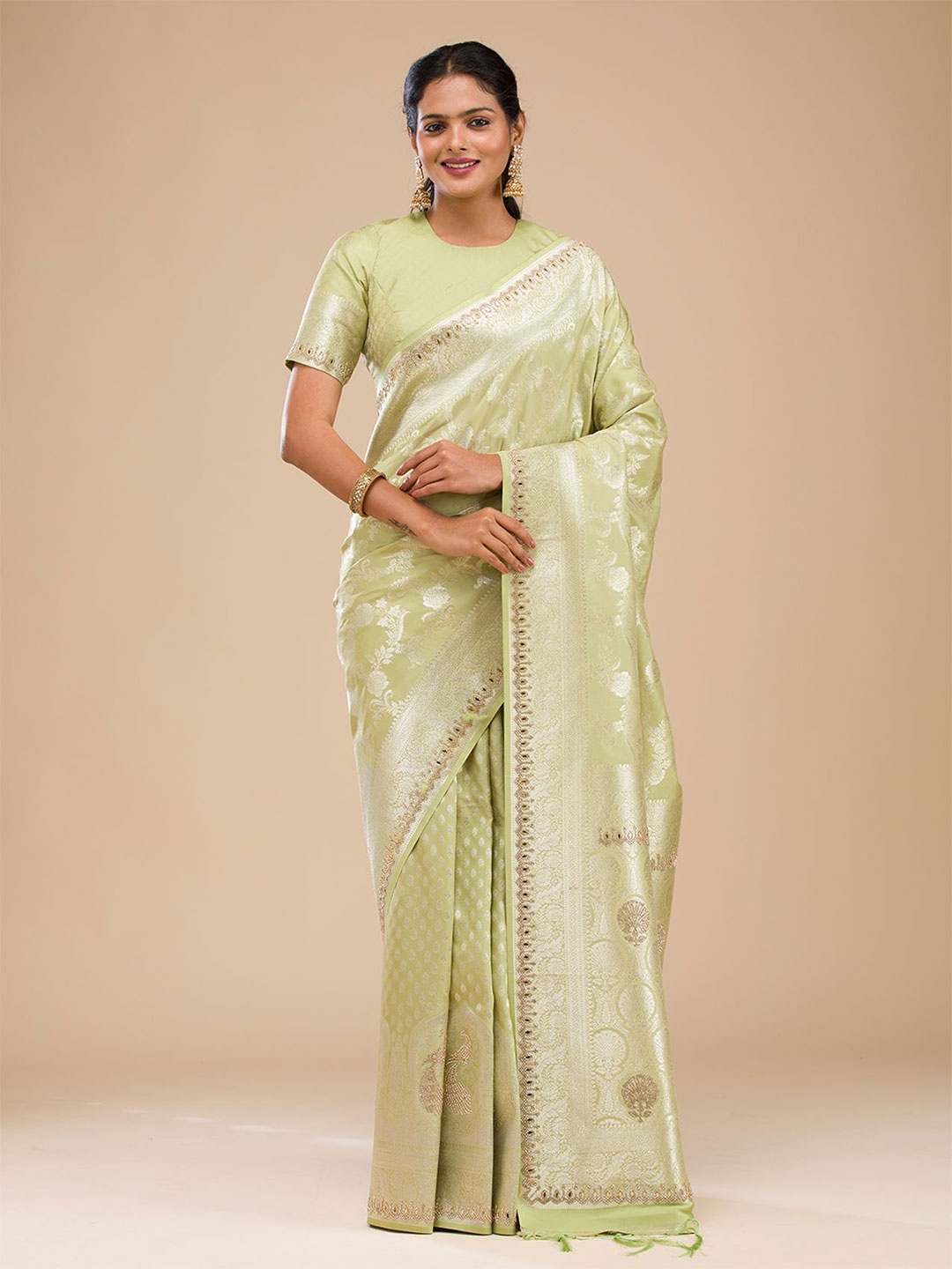 

Koskii Ethnic Motifs Woven Design Zari Saree, Green