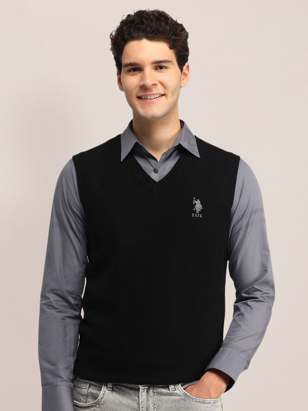 

U.S. Polo Assn. Men Woollen V-Neck Sleeveless Sweater Vest, Black