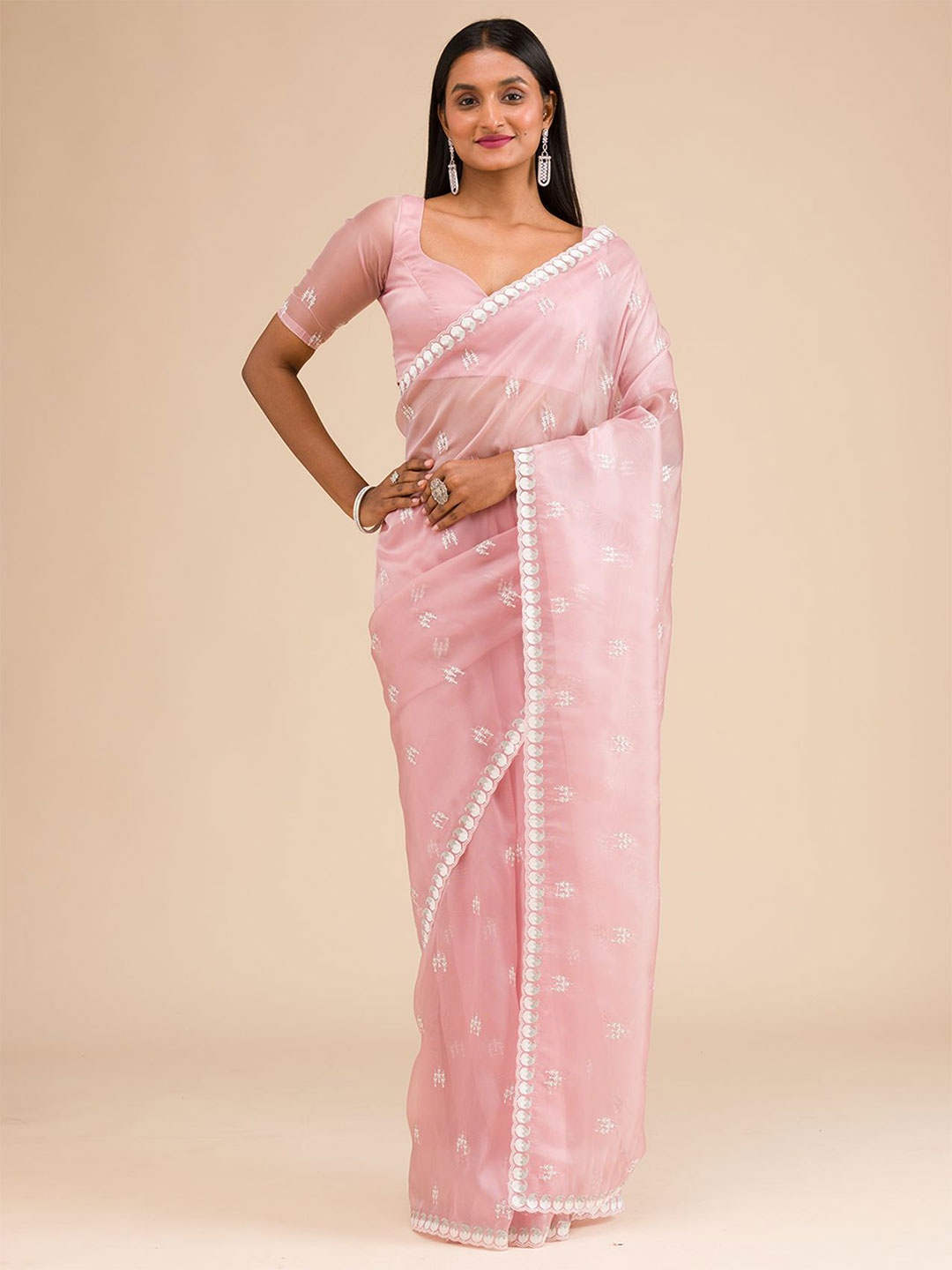 

Koskii Floral Embroidered Tissue Saree, Peach