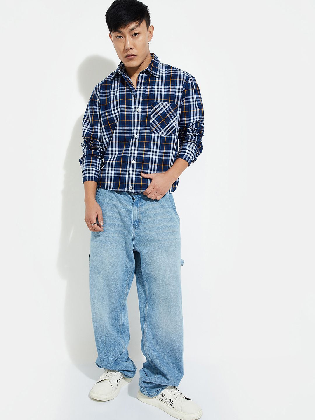 

Max URB_N Men Regular Fit Checked Casual Shirt, Navy blue