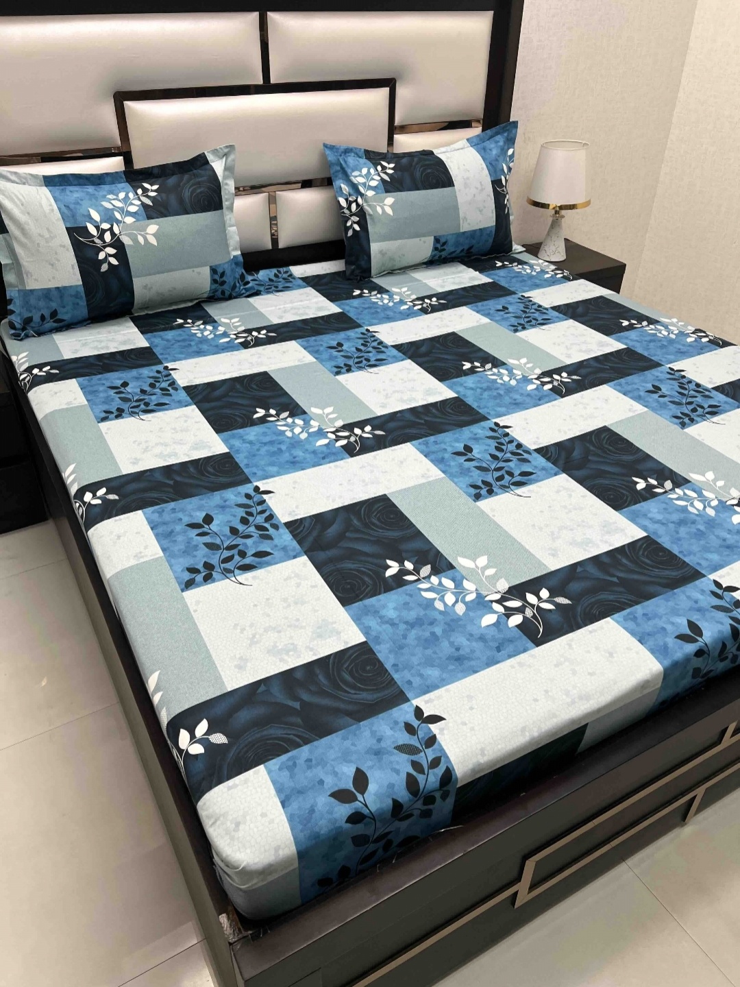 

Pure Decor Passion Fur Blue Printed 330 TC Pure Cotton Queen Bedsheet Set 2.28 m x 2.56 m