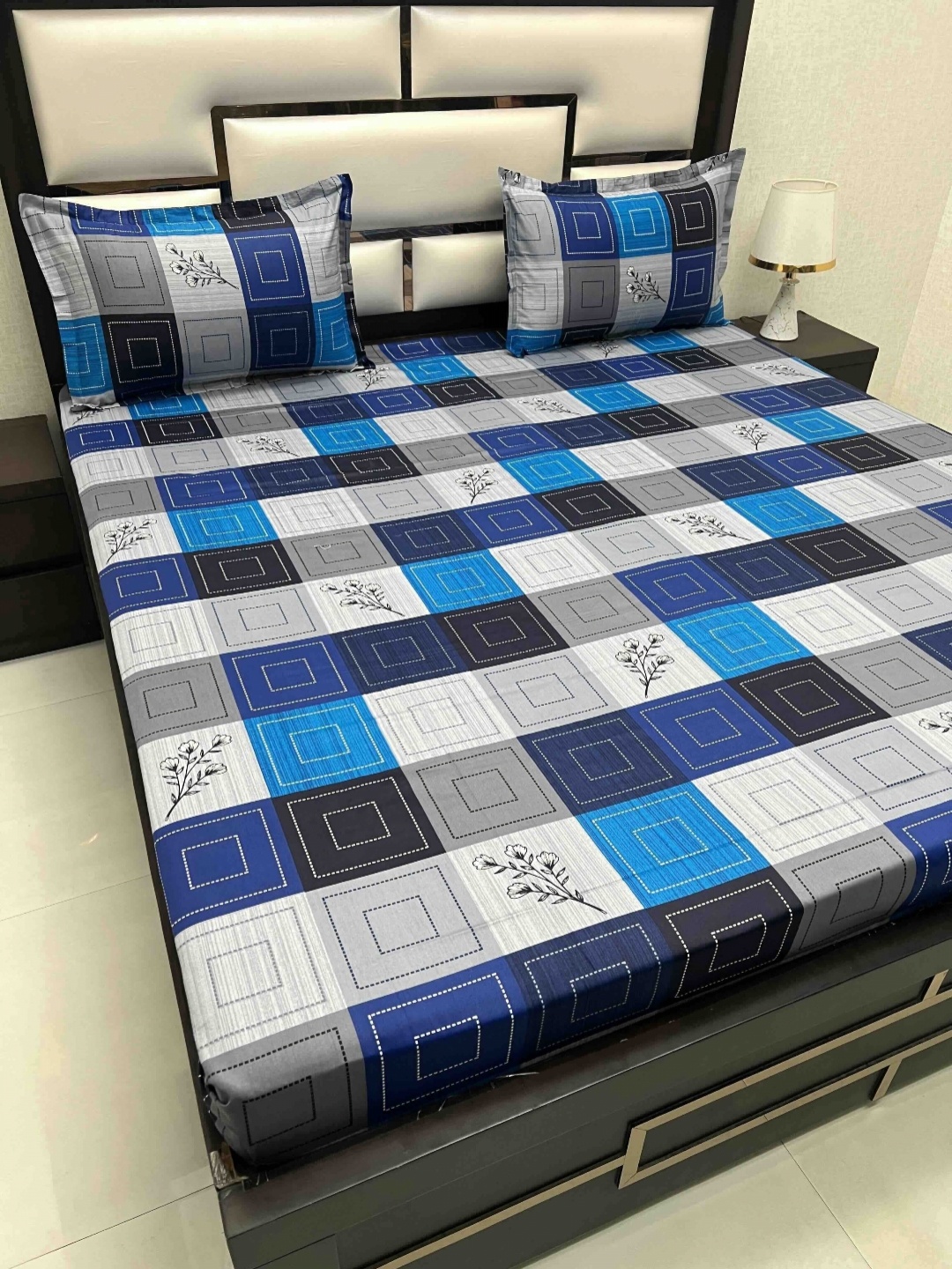 

Pure Decor Blue & Black Geometric Pure Cotton 330 TC Queen Bedsheet Set 2.28 m x 2.56 m