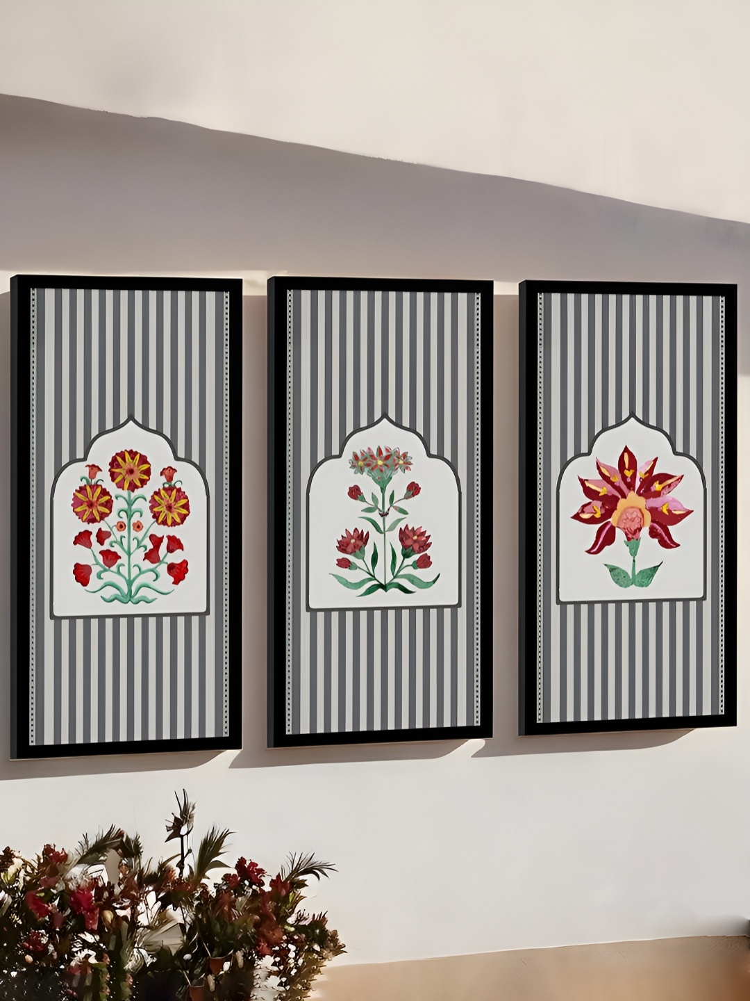 

Art Street Grey 3 Piece Synthetic Wood Floral and Botanical Wall Paintings