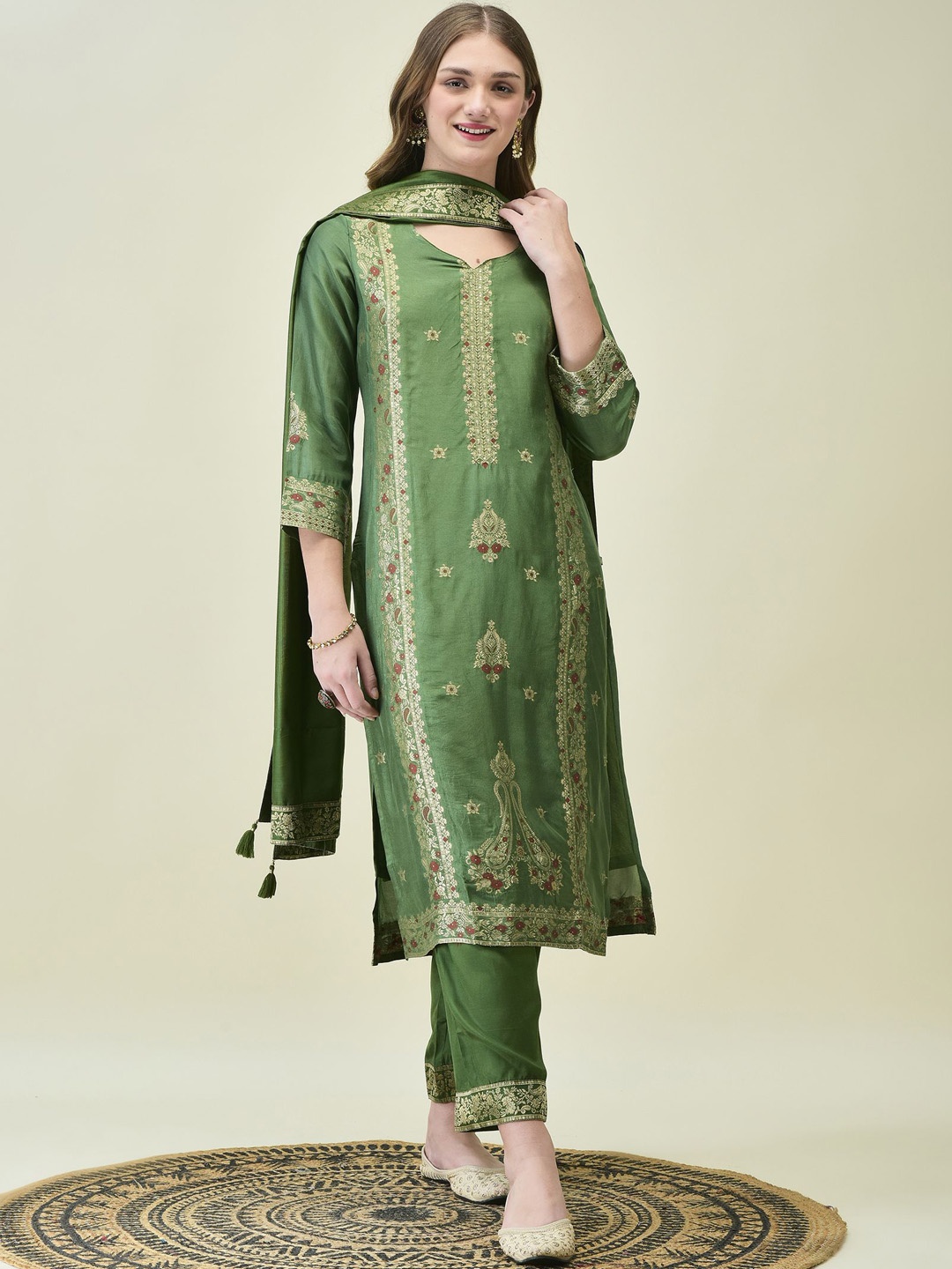 

Shree Women Kurta with Trousers & With Dupatta, Olive