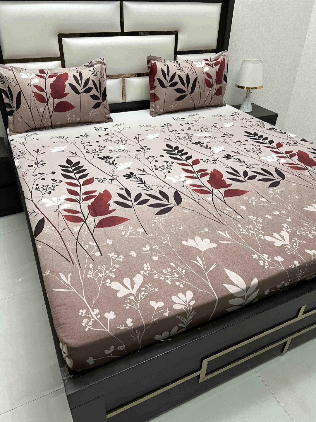 

Pure Decor Passion Fur Purple Printed 200 TC Pure Cotton Queen Bedsheet Set 2.25 m x 2.56m