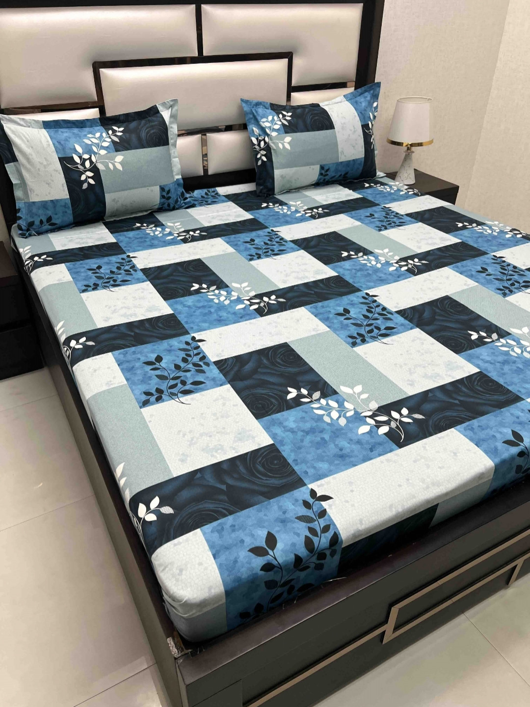 

Pure Decor Passion Fur Blue Printed 230 TC Pure Cotton Queen Bedsheet Set 2.26 m x 2.55 m