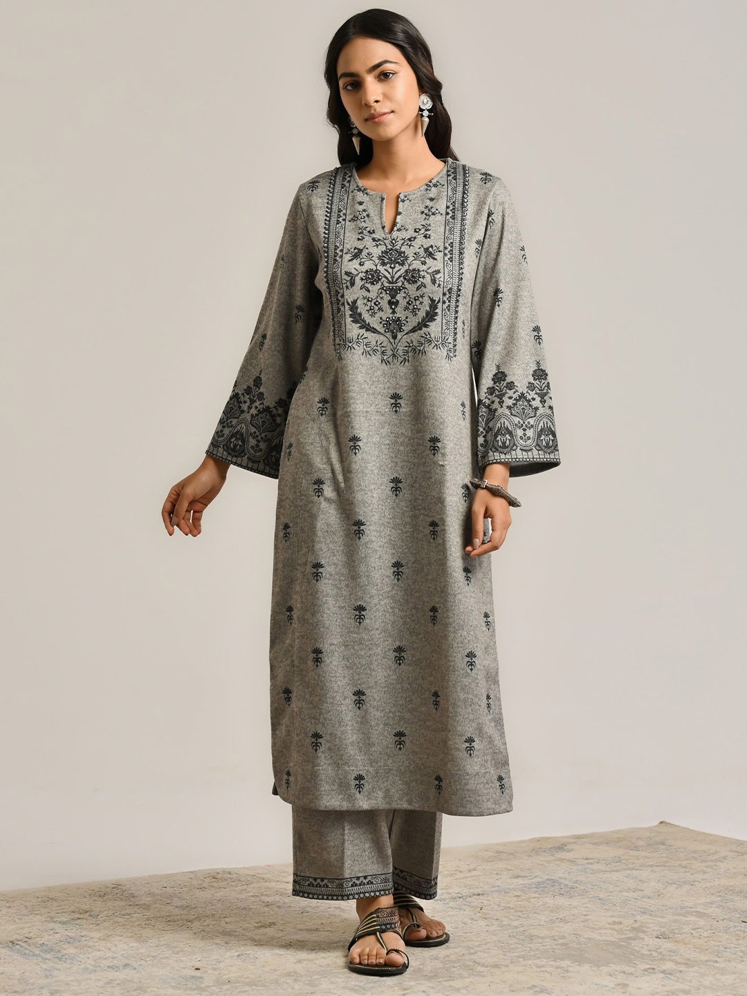 

Rustorange Floral Printed Notch Neck Woollen A Line Kurta, Grey