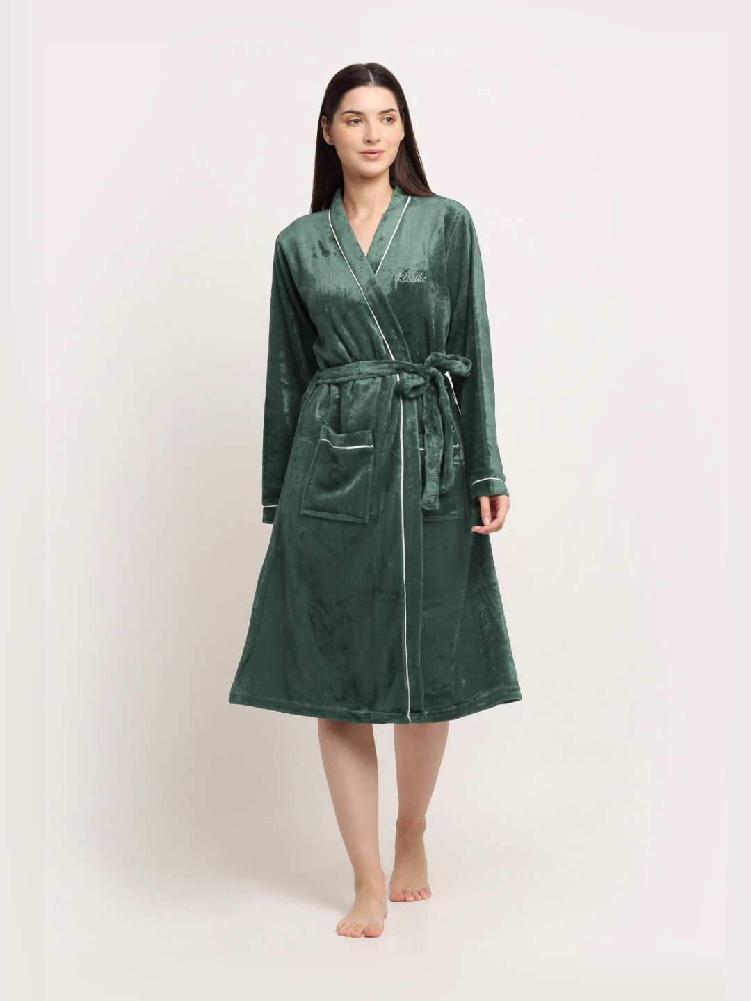 

KLOTTHE Green Woolen Long Sleeves Bath Robe With Belt