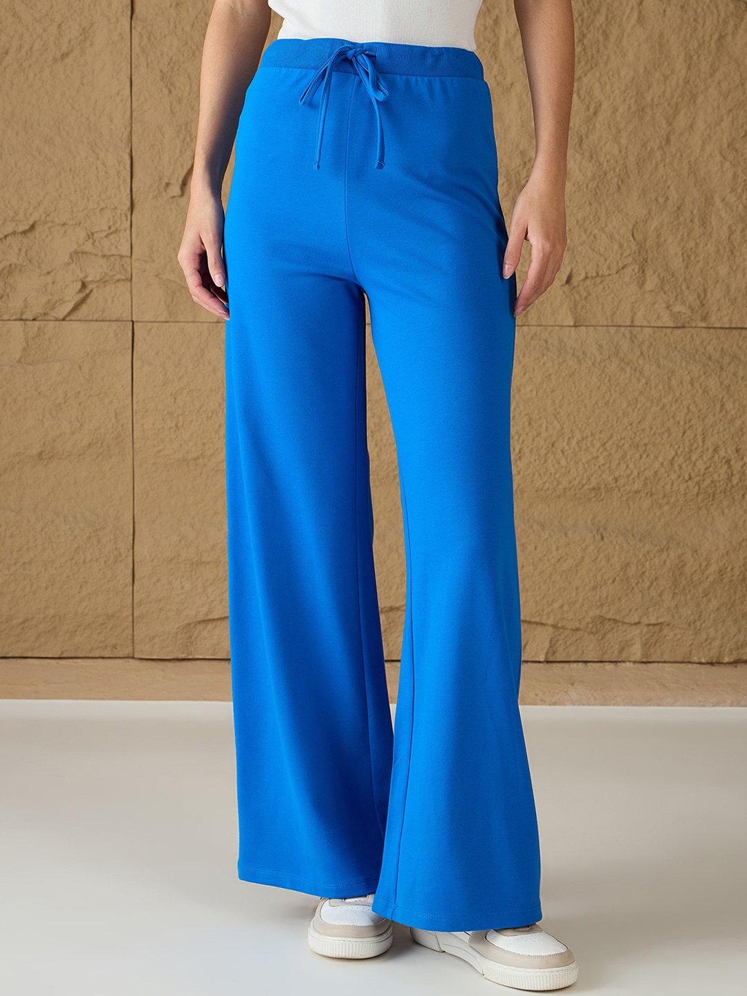 

SASSAFRAS Women Mid- Rise Wide Leg Track Pants, Blue