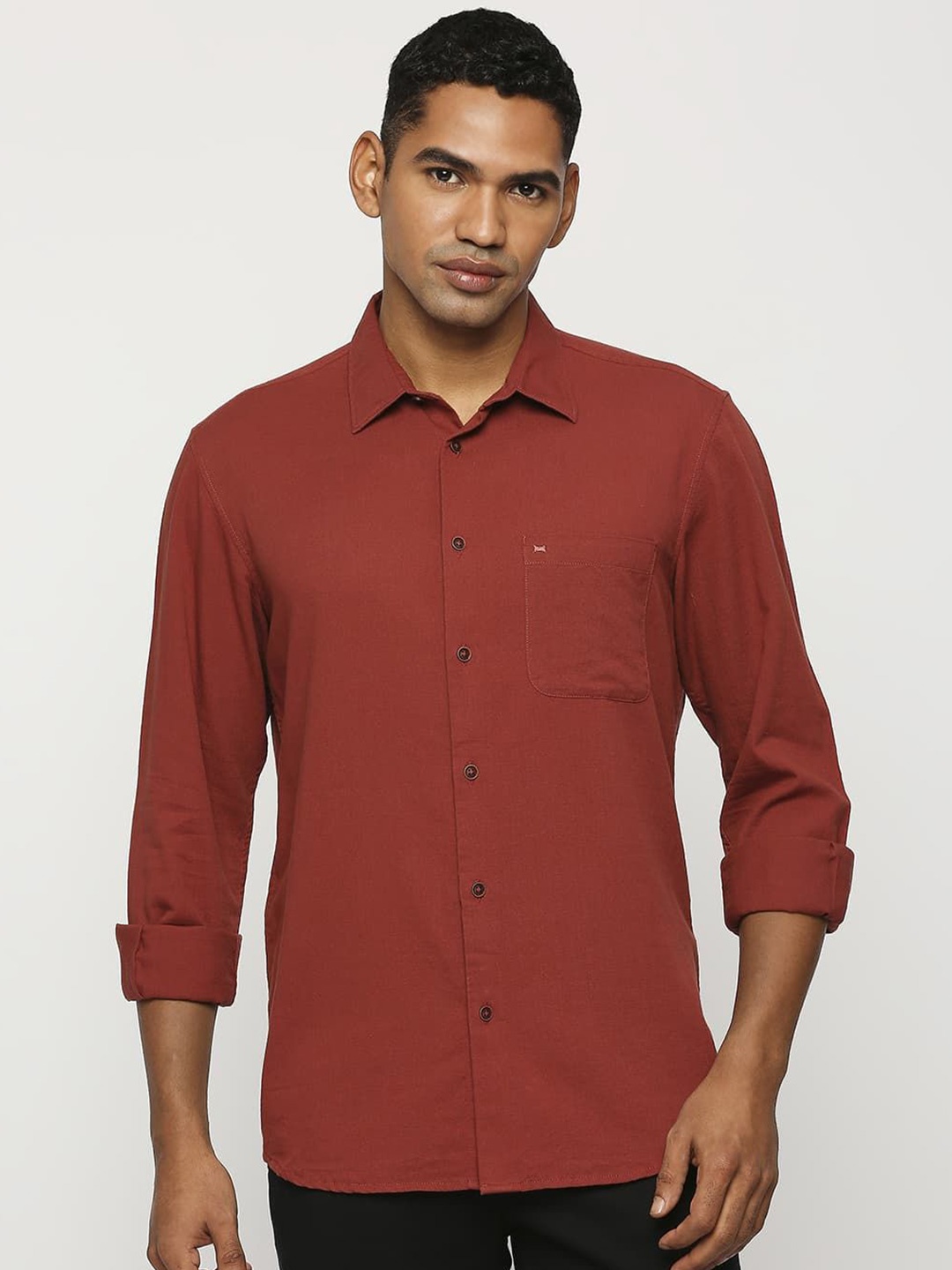 

Basics Men Slim Fit Opaque Casual Shirt, Red