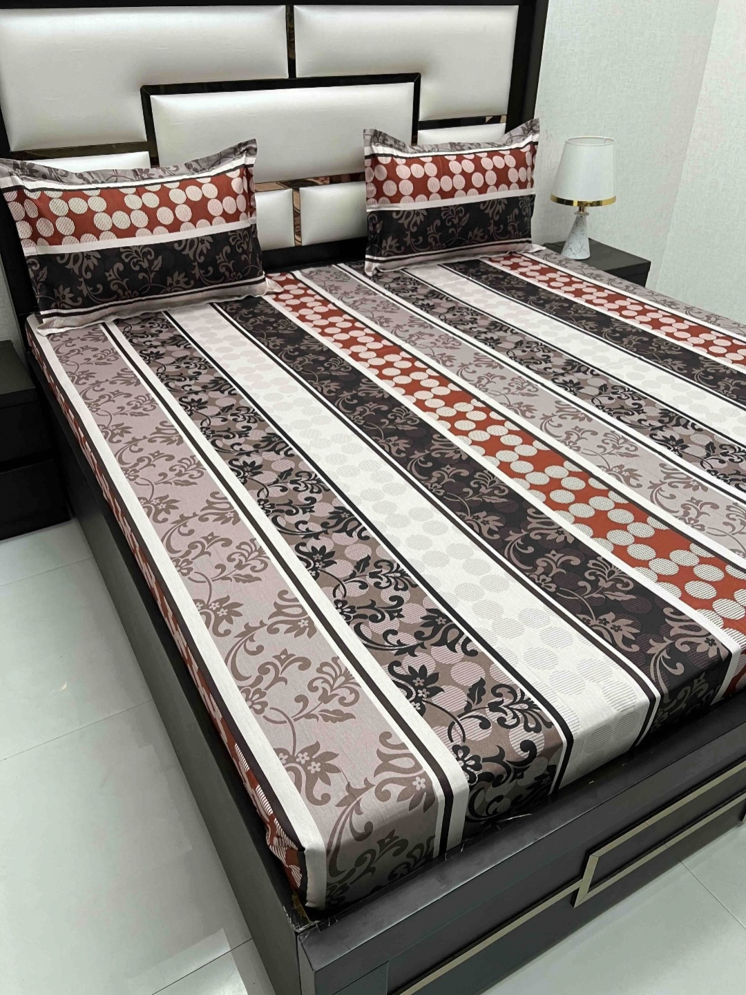 

Pure Decor Passion Fur White Printed 250 TC Pure Cotton Queen Bedsheet Set 2.26 m x 2.57m