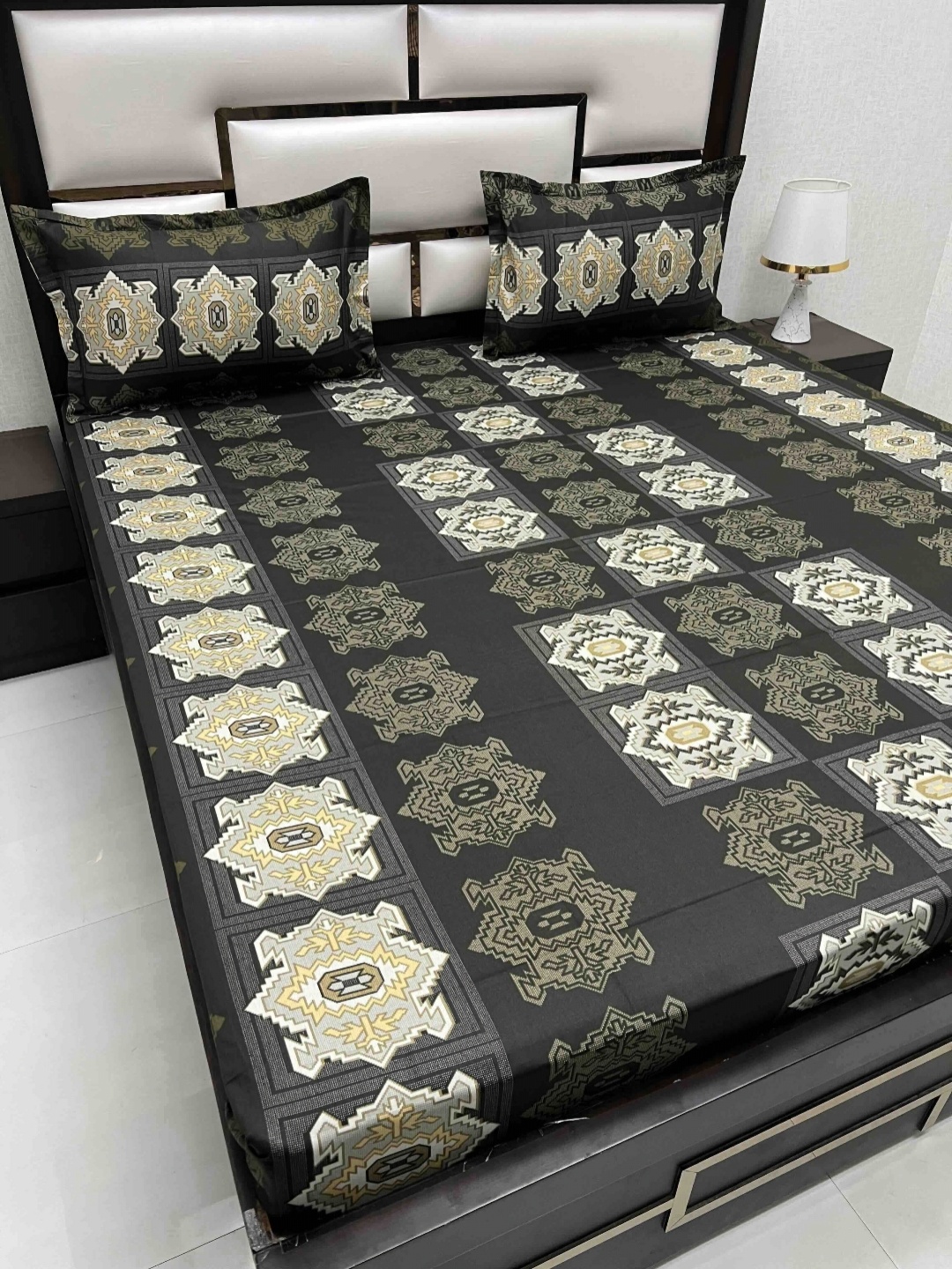 

Pure Decor Passion Fur Green Printed 330 TC Pure Cotton Queen Bedsheet Set 2.28 m x 2.56 m