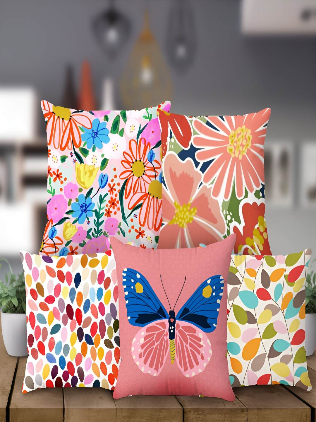 

Steve & Anderson Set of 5 Pink & White Floral Printed Square Cushion Covers