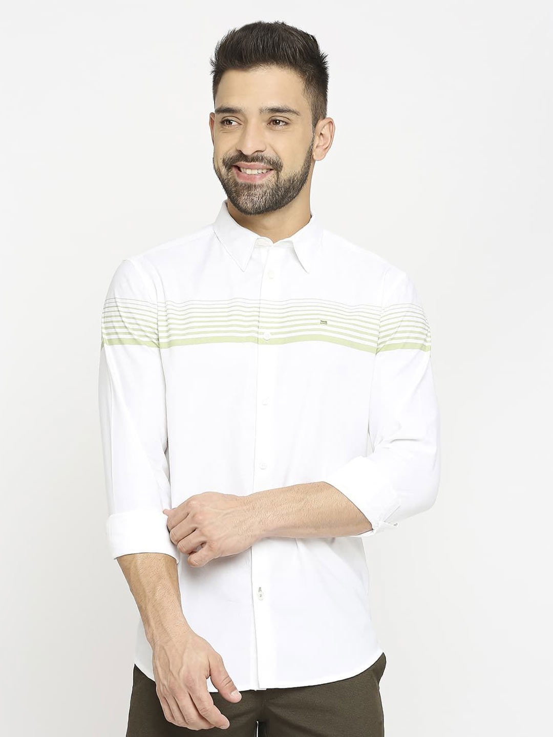 

Basics Men Slim Fit Opaque Striped Casual Shirt, Green