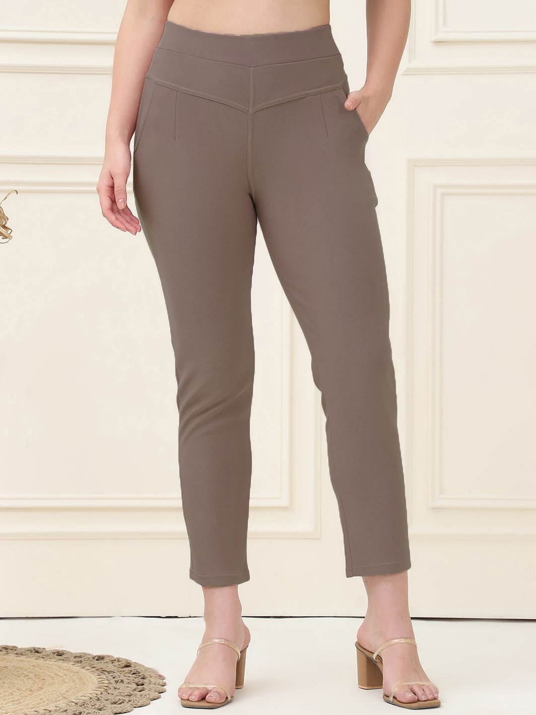 

GRACIT Women Skinny Fit Jeggings, Brown