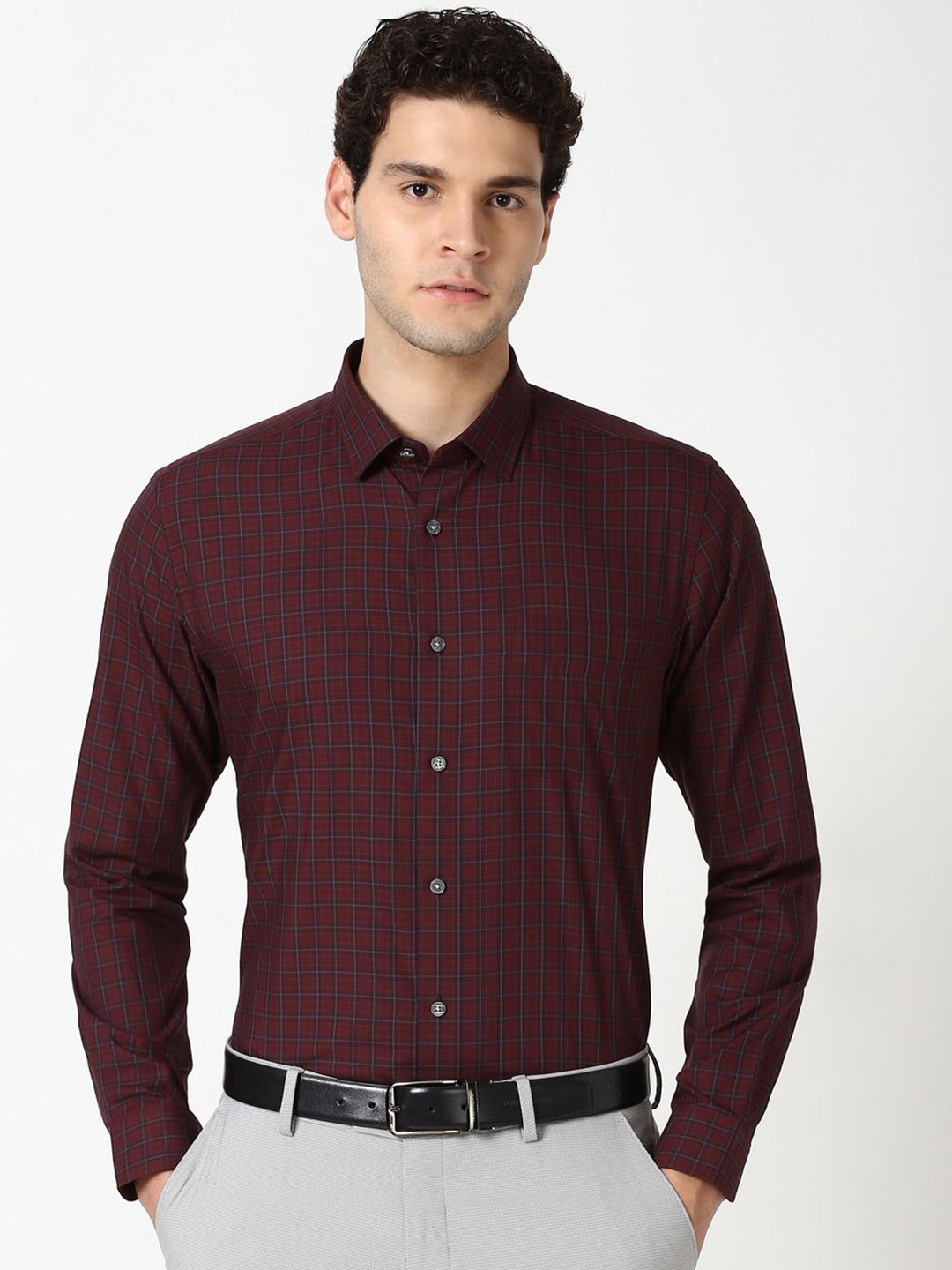 

Peter England Elite Men Opaque Checked Formal Shirt, Maroon