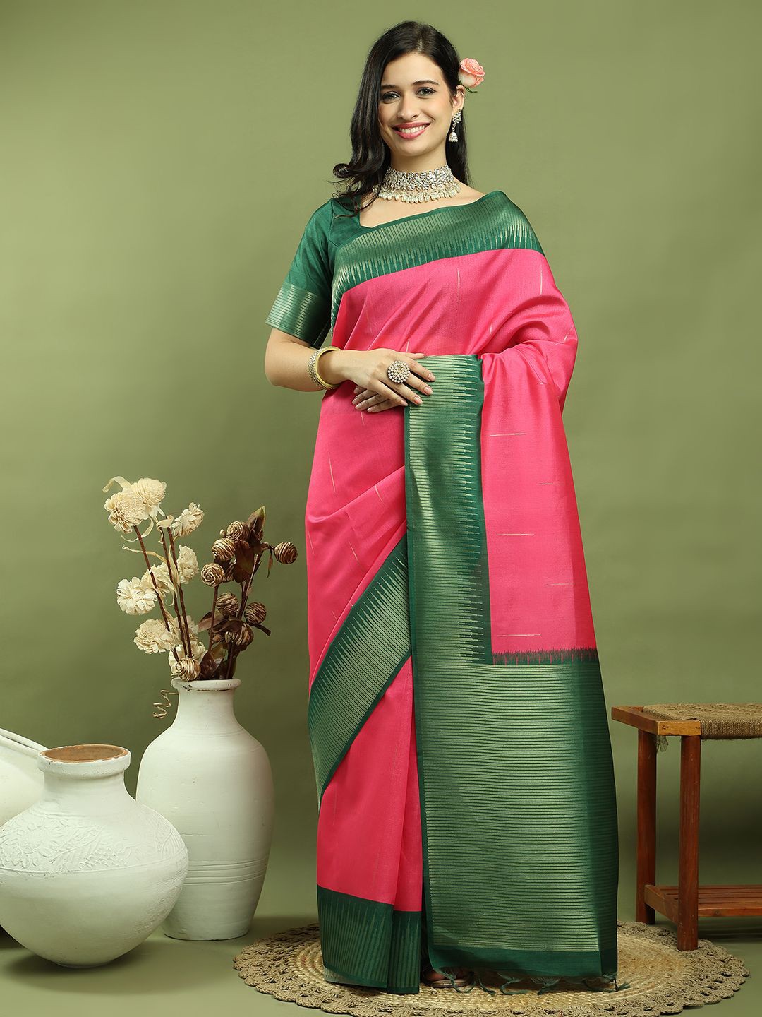 

Stylee LIFESTYLE Woven Design Zari Saree, Pink