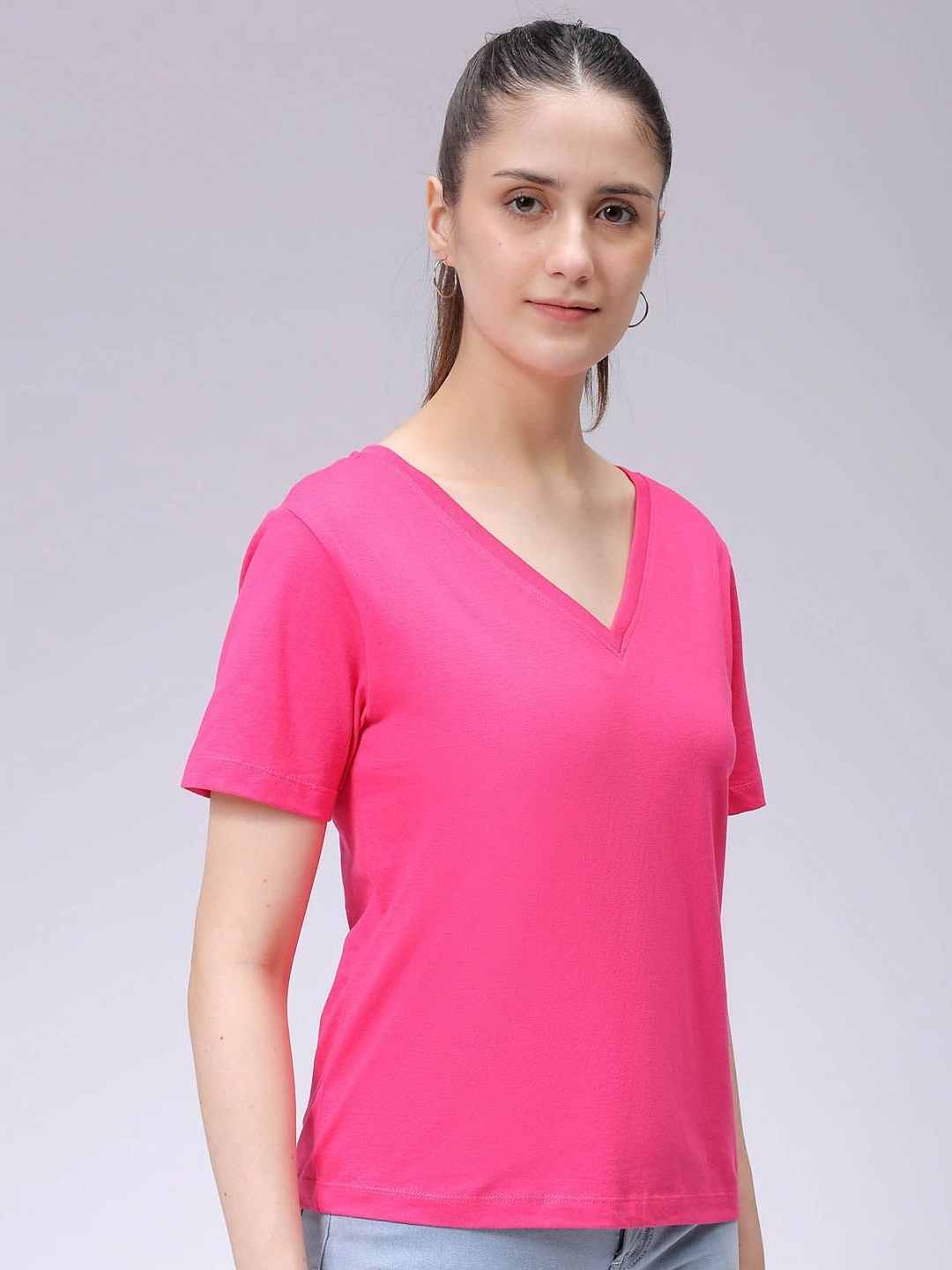 

Freehand by The Indian Garage Co Women V-Neck Raw Edge T-shirt, Pink