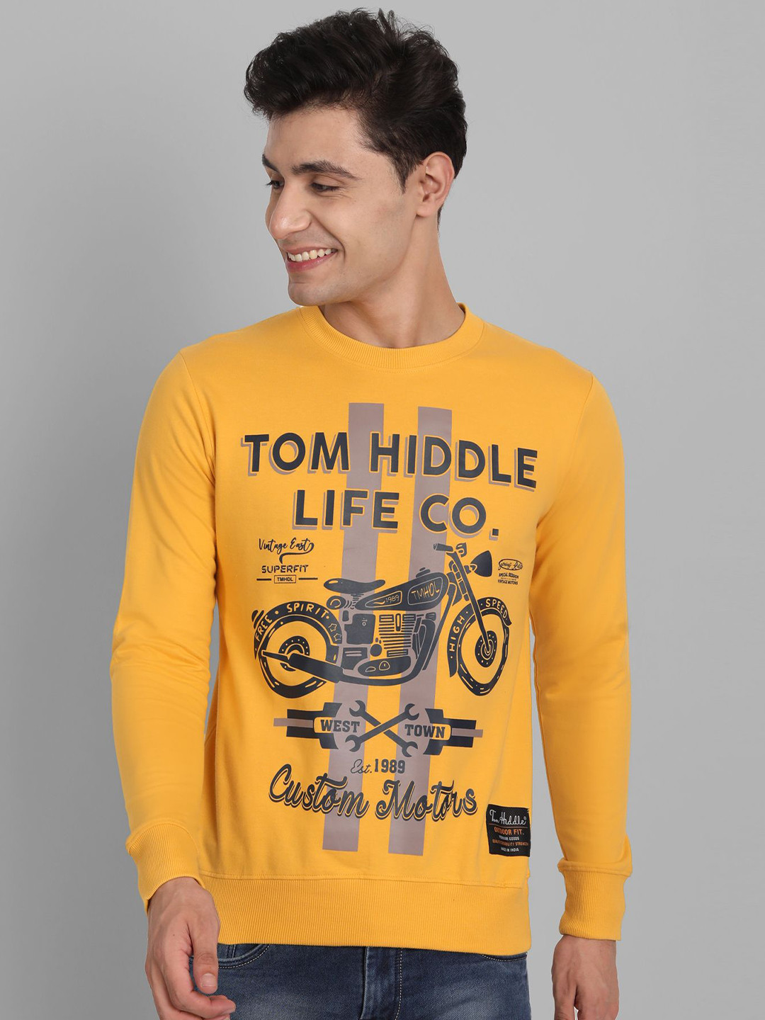 

TOMHIDDLE Men Cotton Graphic Printed Round Neck Sweatshirt, Mustard