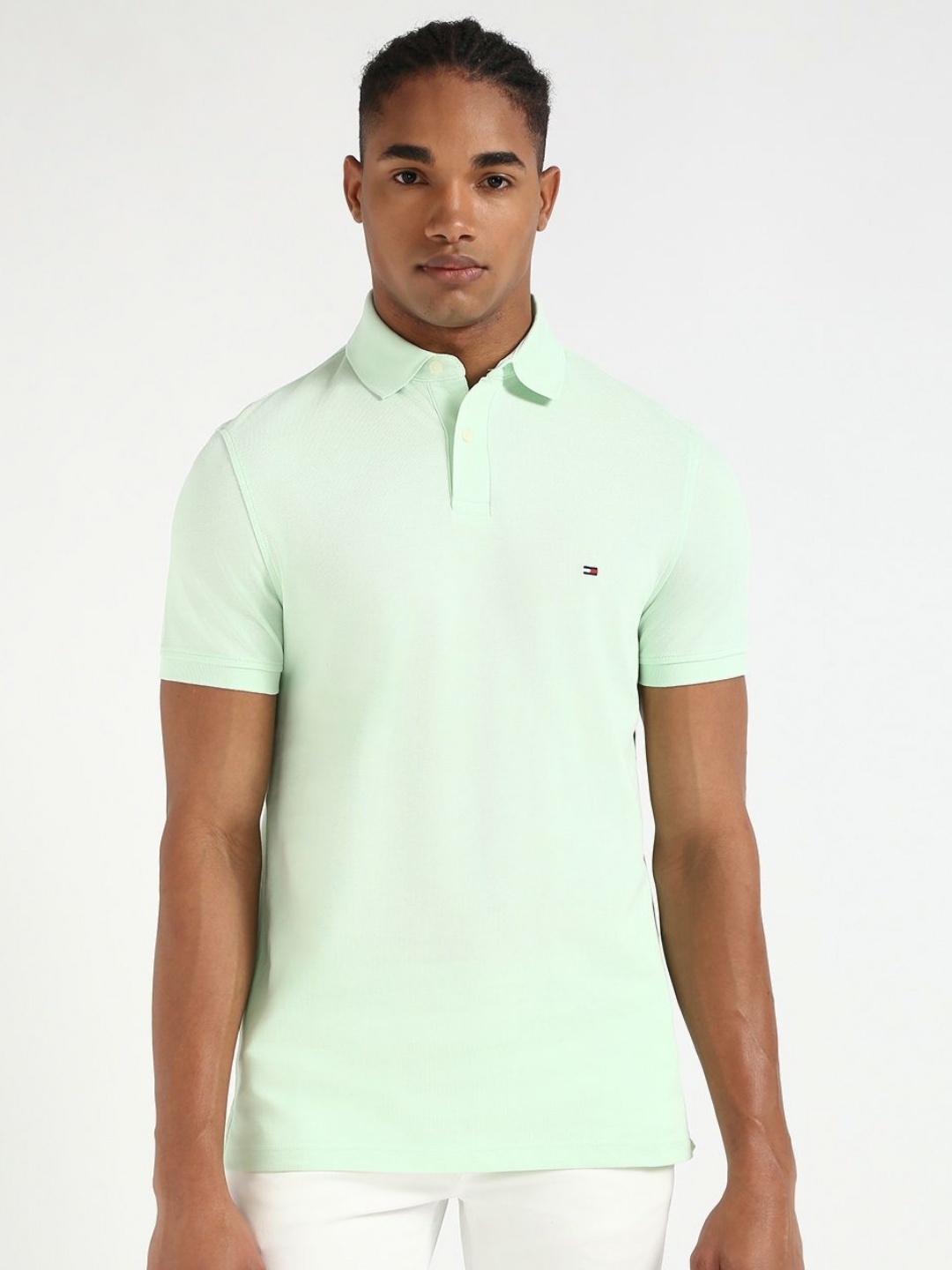 

Tommy Hilfiger Men Solid Polo Collar Cotton T-shirt, Green