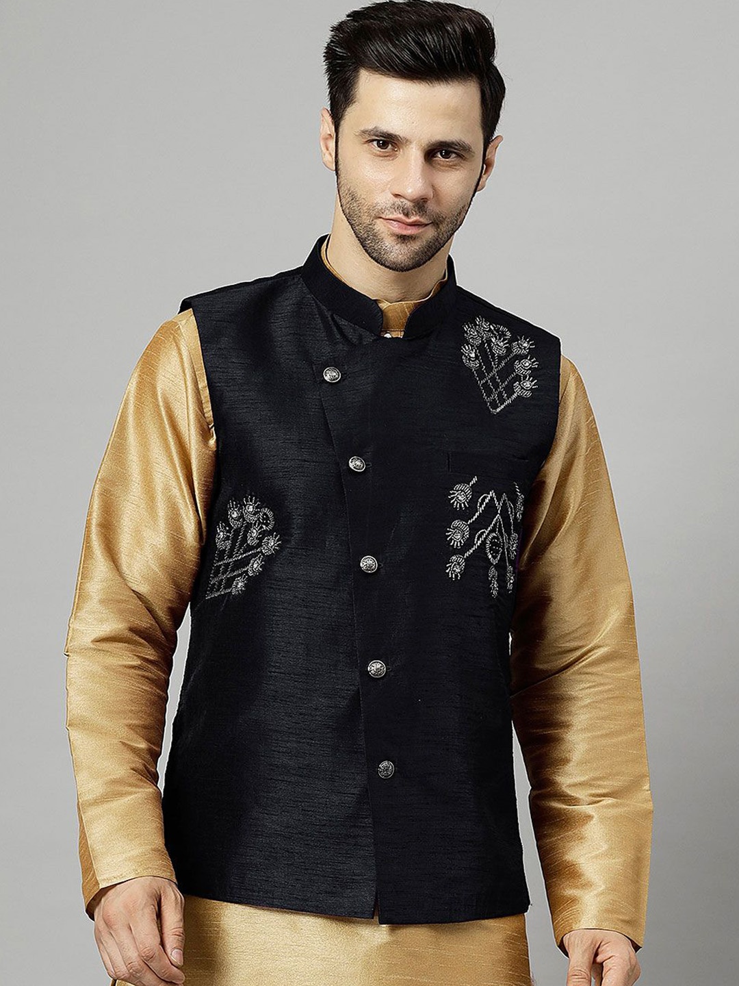 

Utsav Fashion Men Embroidered Woven Nehru Jackets, Black