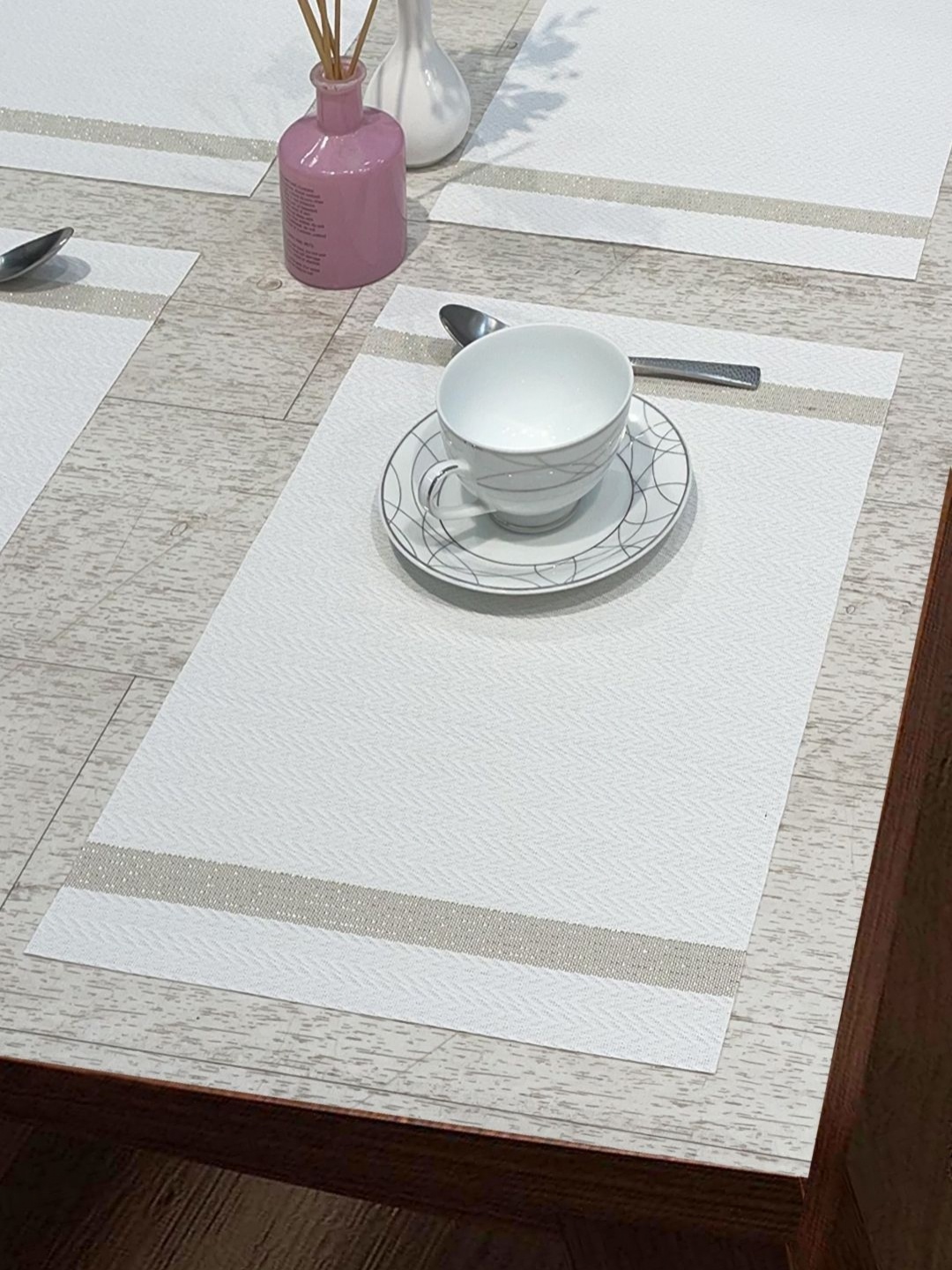 

BIANCA Bellevue White & Grey 6 Pieces Striped Rectangle Table Placemats