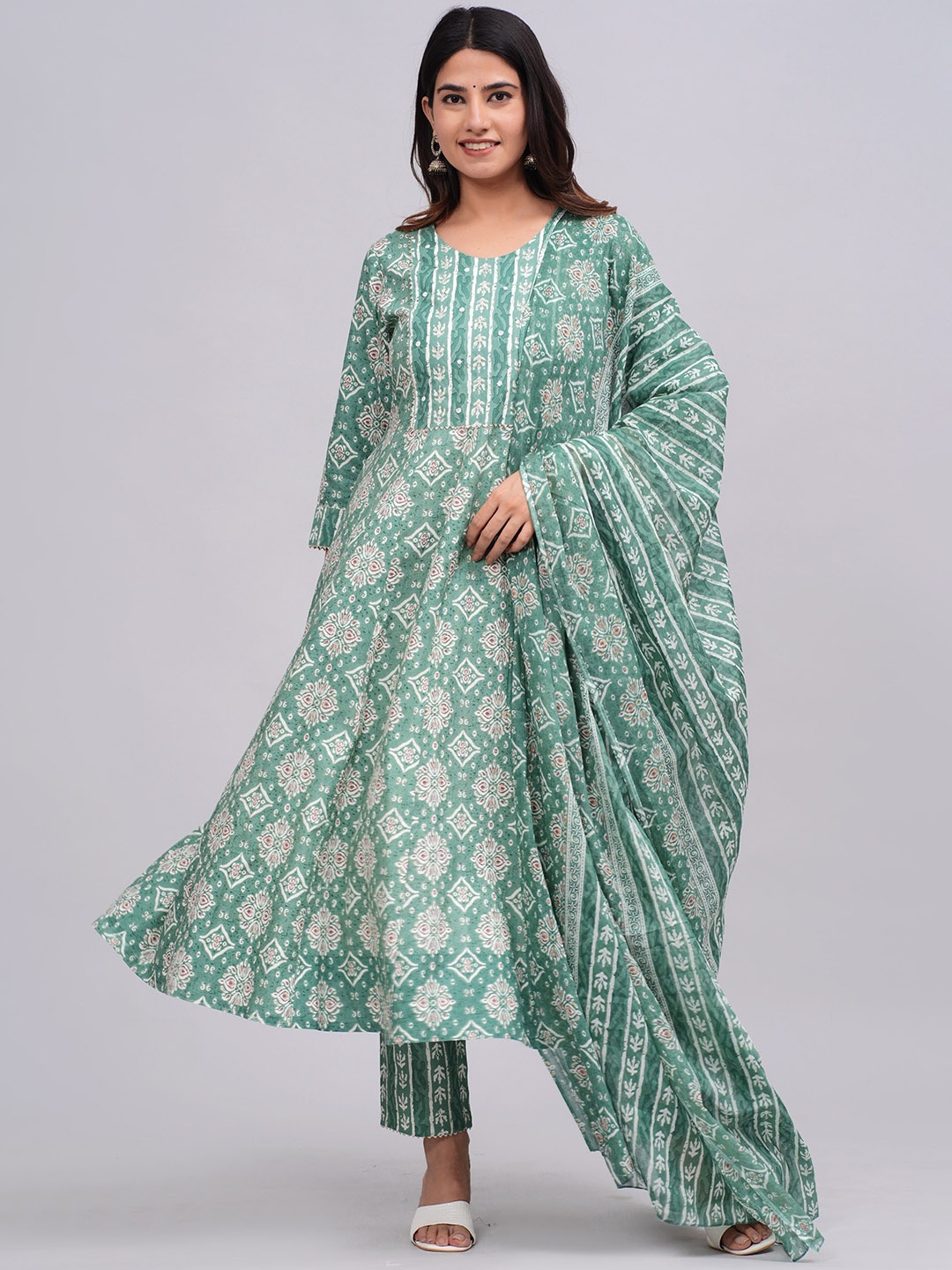 

JAIPURI COLLECTION Women Ethnic Motifs Printed Panelled Beads and Stones Kurta with Pyjamas & With Dupatta, Green