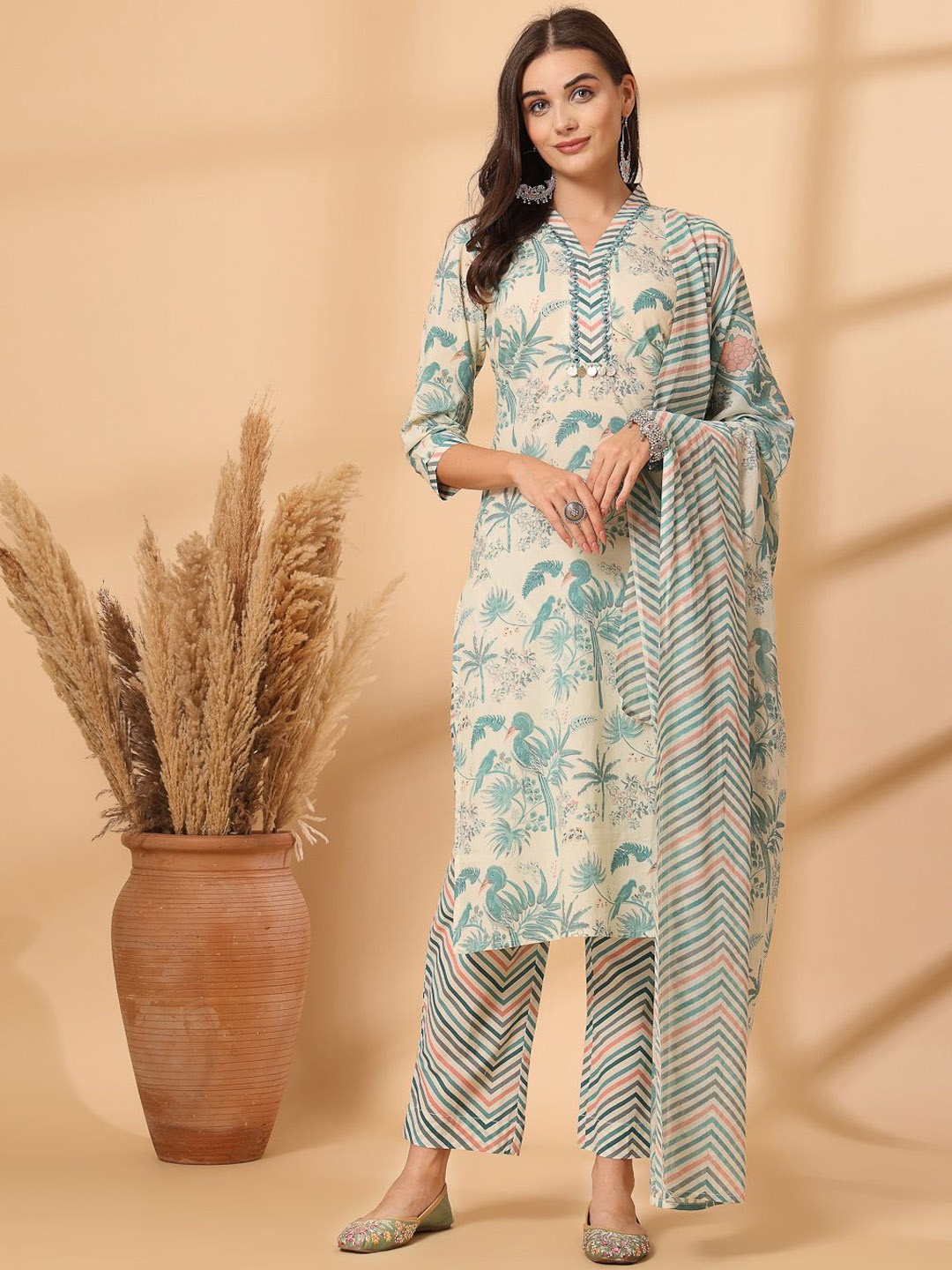 

Shangri LA MS Designs Women Ethnic Motifs Printed Regular Mirror Work Pure Cotton Kurta with Palazzos & With, Turquoise blue