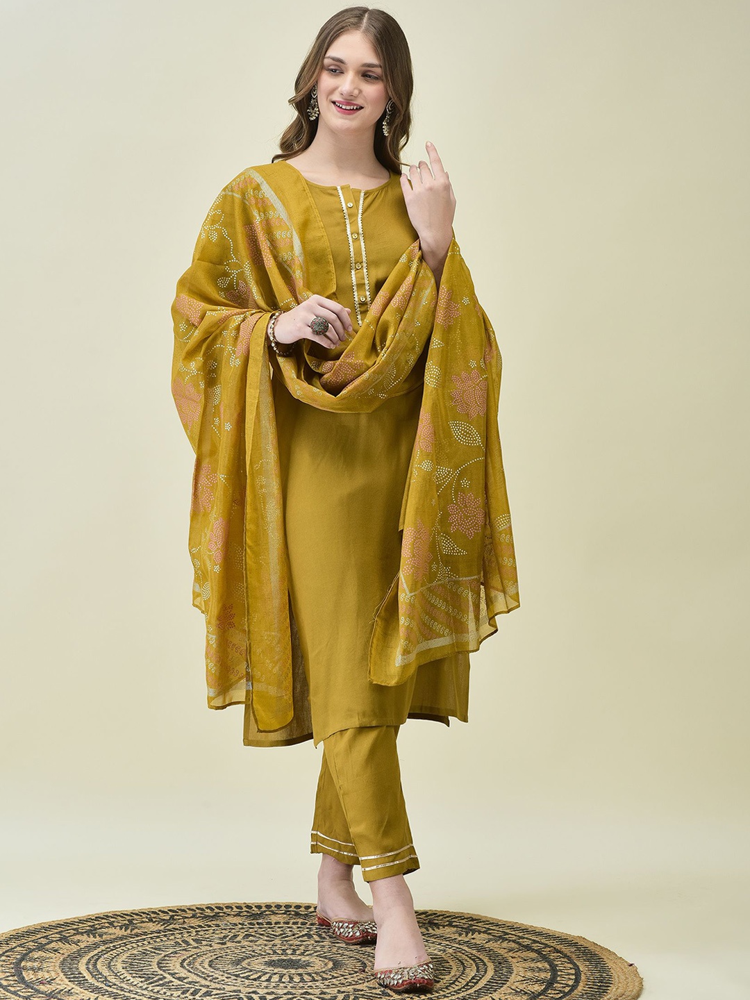 

Shree Women Liva Kurta with Trousers & With Dupatta, Olive