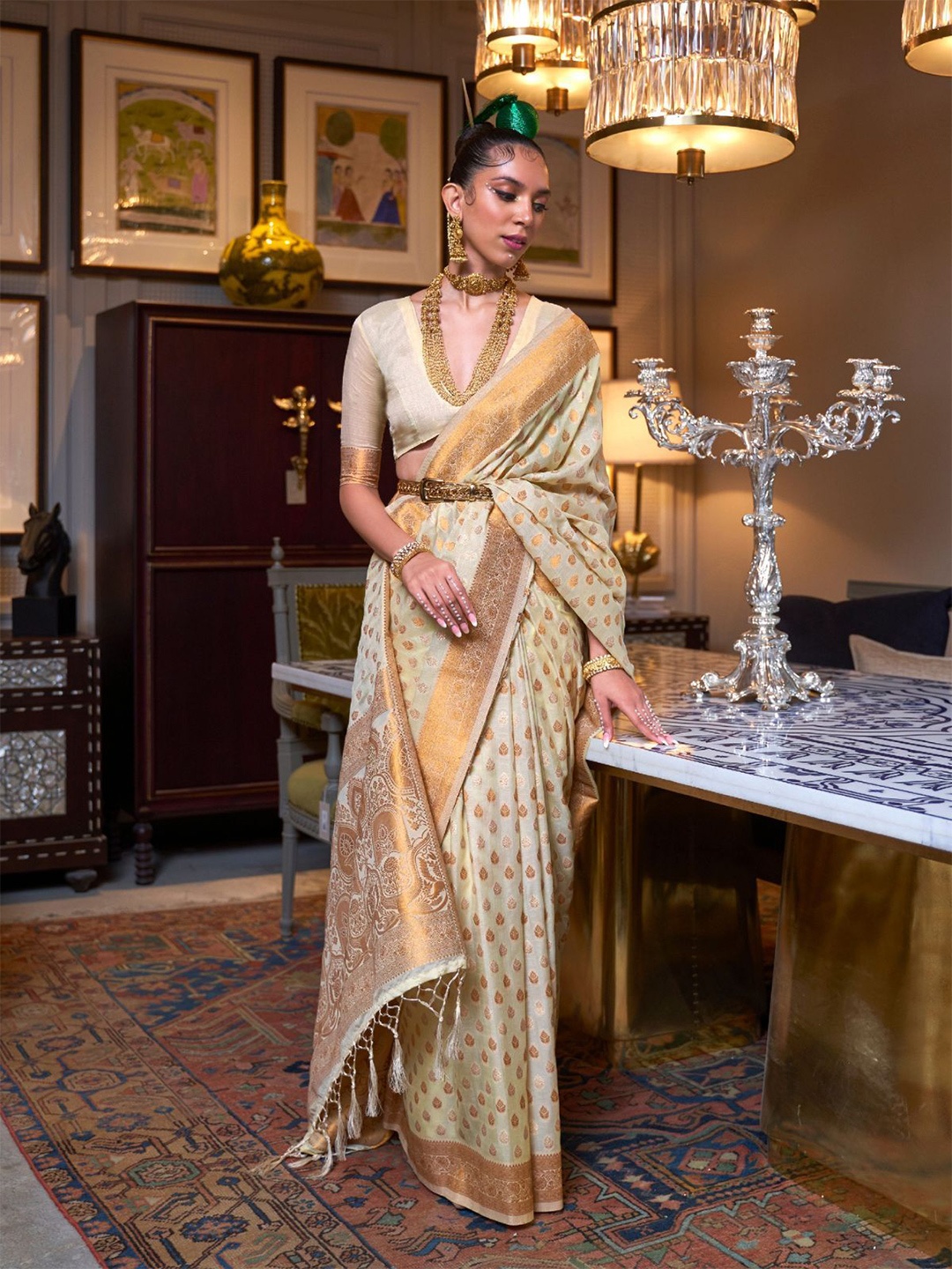 

ODETTE Woven Design Zari Saree, Off white