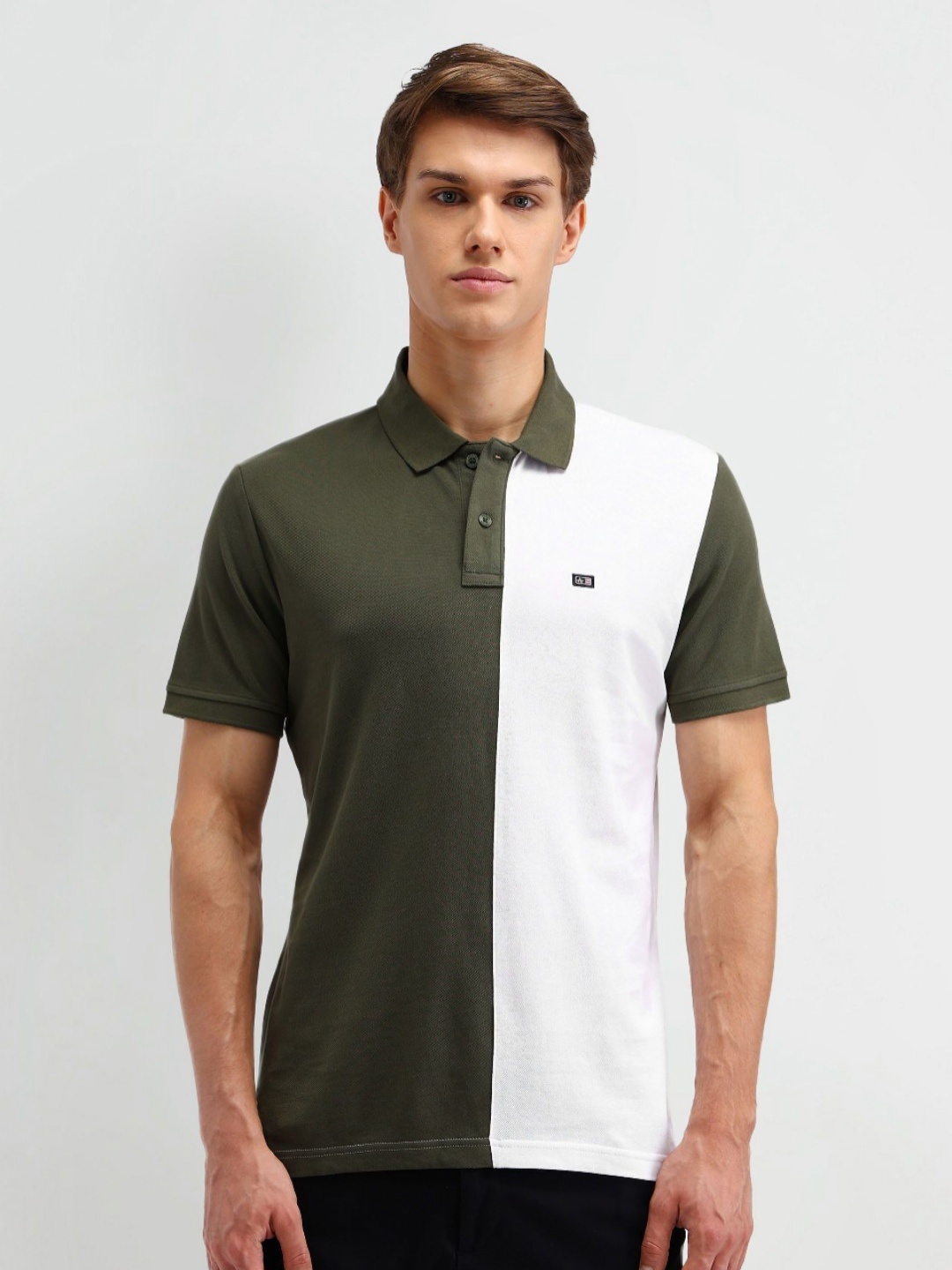 

Arrow Sport Men Colourblocked Polo Collar Applique T-shirt, Green
