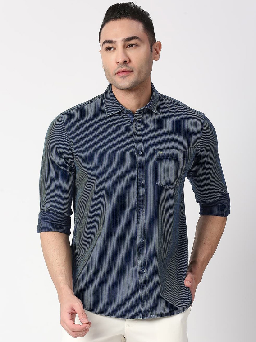 

Basics Men Slim Fit Pinstripes Opaque Striped Casual Shirt, Green