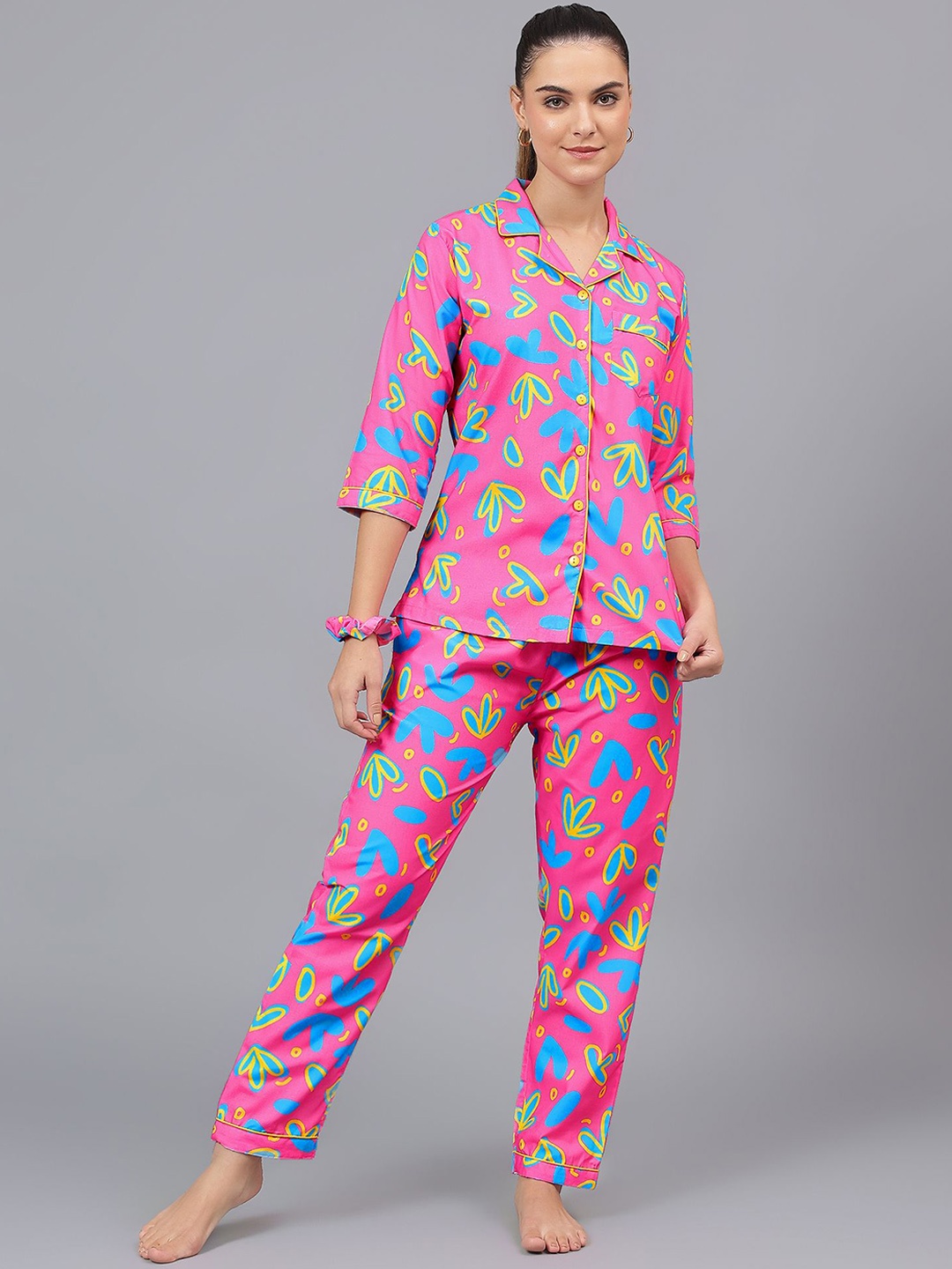 

LEAF ORIGINALS Women Pure Cotton Abstract Printed Night suit, Fuchsia
