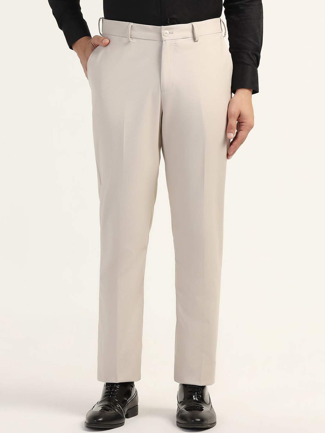 

Blackberrys Men Relaxed Straight Leg Straight Fit Mid-Rise Formal Trousers, Beige