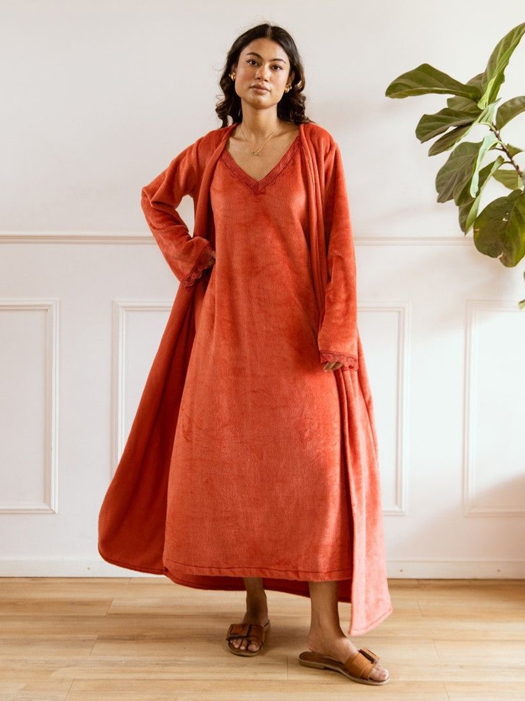 

FEATHERS CLOSET Women V-Neck Woollen Sweat Nightdress & Shrug Set, Rust