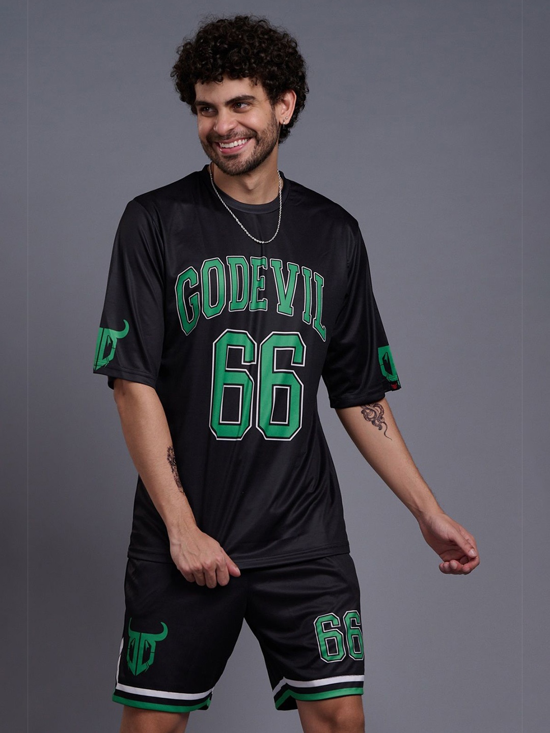 

GO DEVIL Printed Round Neck T-Shirt & Shorts, Black