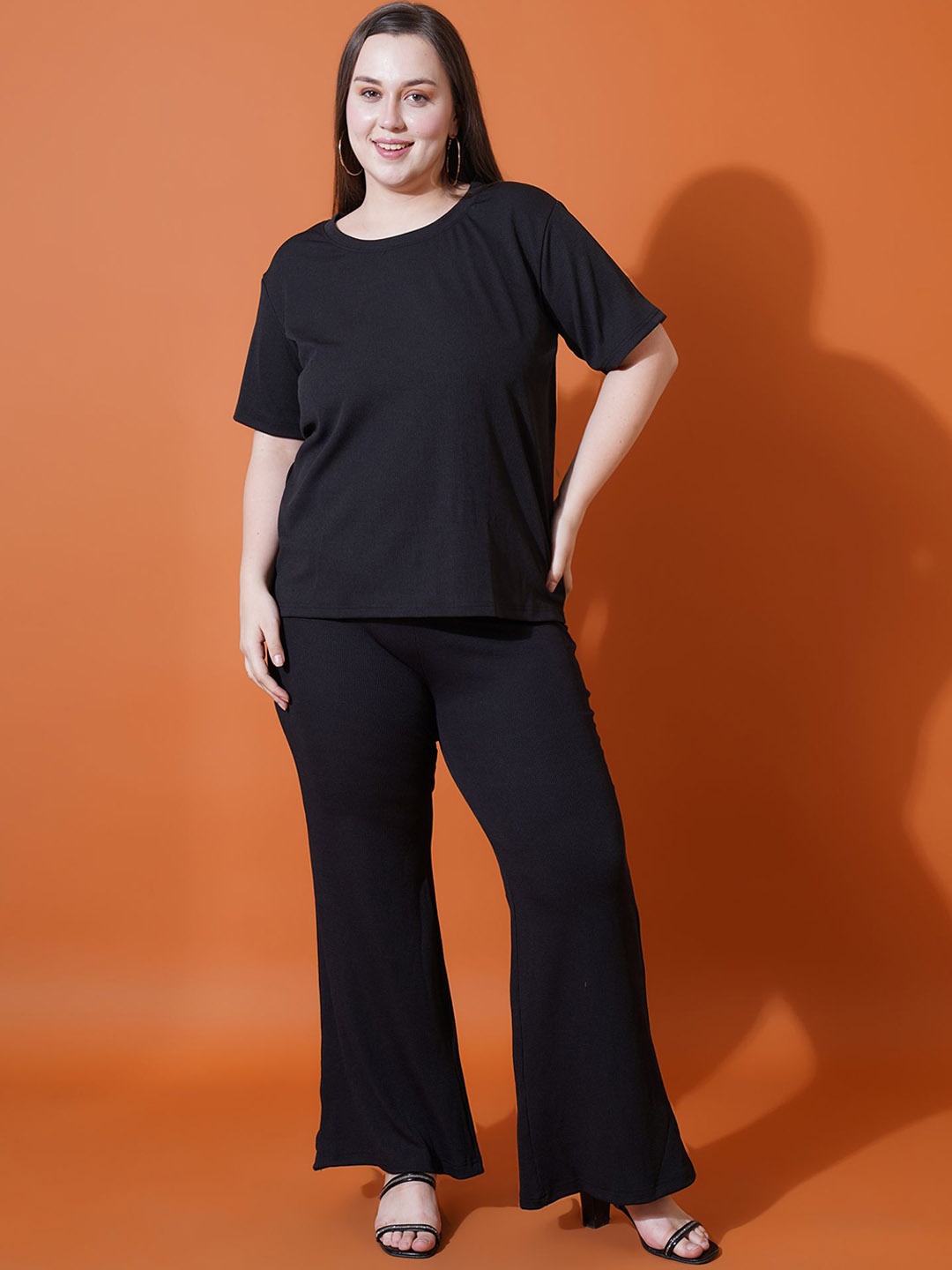

U&F Beyond Women Plus Size Short Sleeves T-Shirt & Trousers Co-Ords, Black