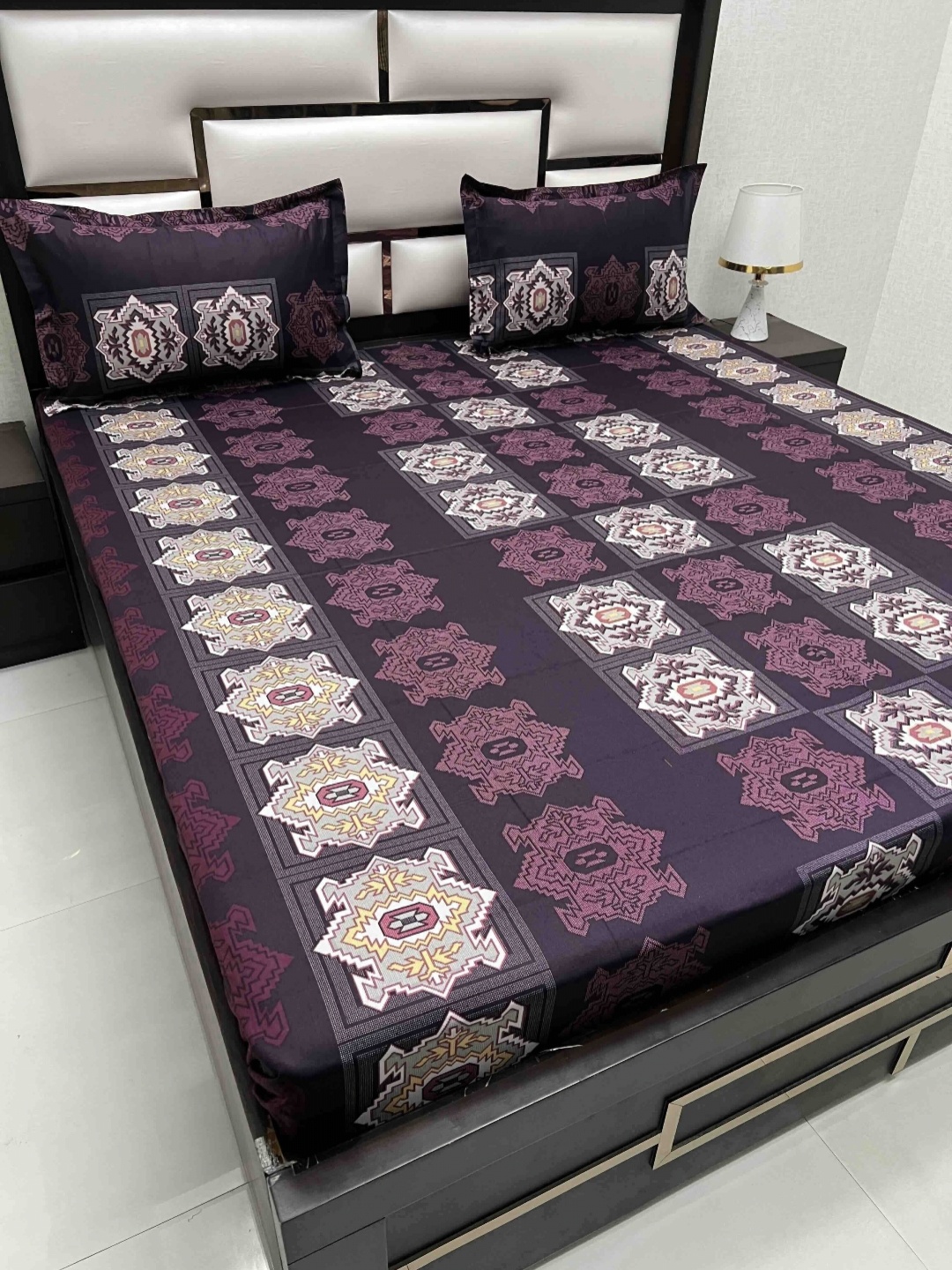 

Pure Decor Purple & White Ethnic Motifs Queen Bedsheet with 2 Pillow Covers