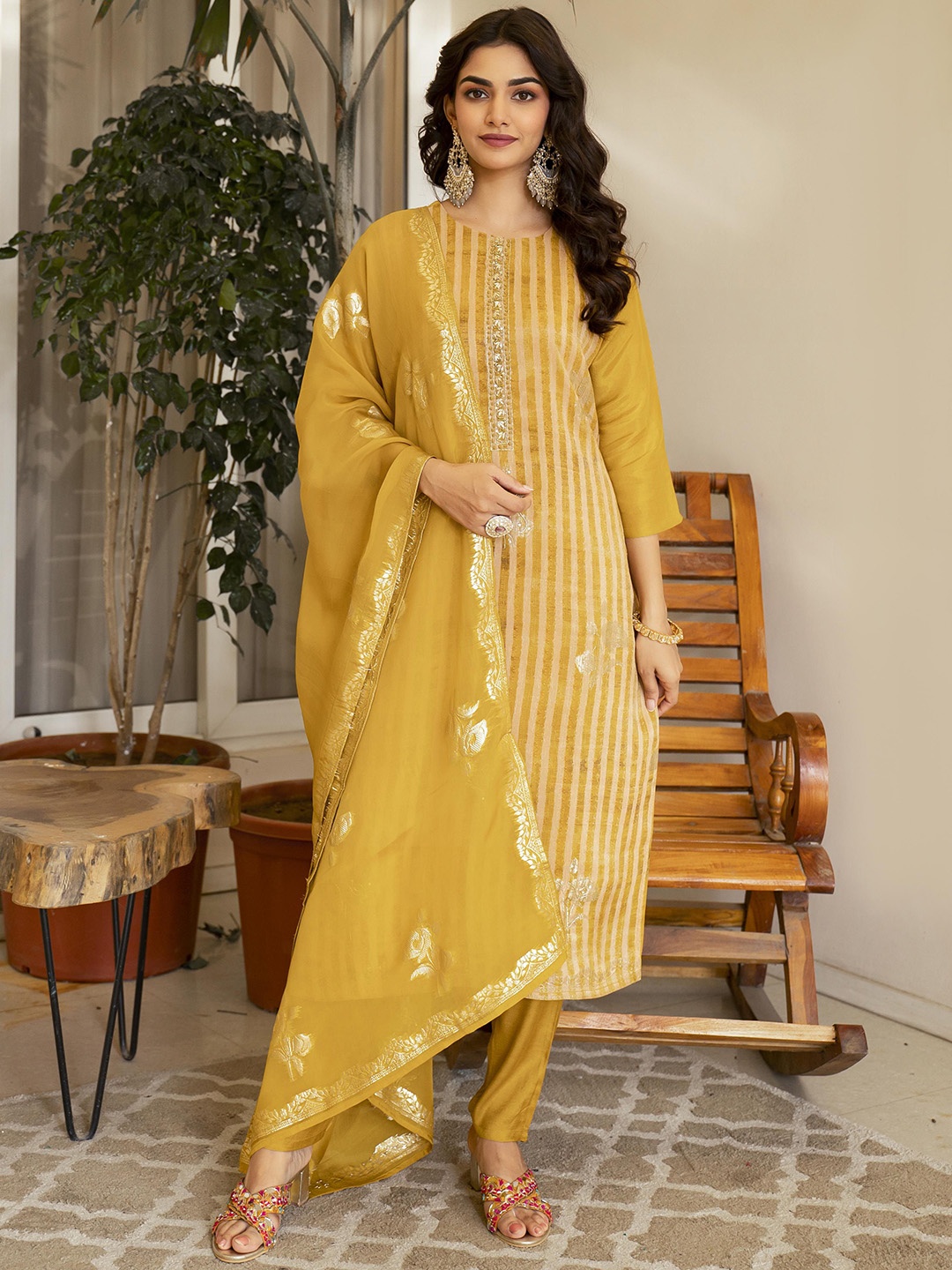 

Anouk Women Printed Regular Zardozi Kurta with Trousers & With Dupatta, Yellow