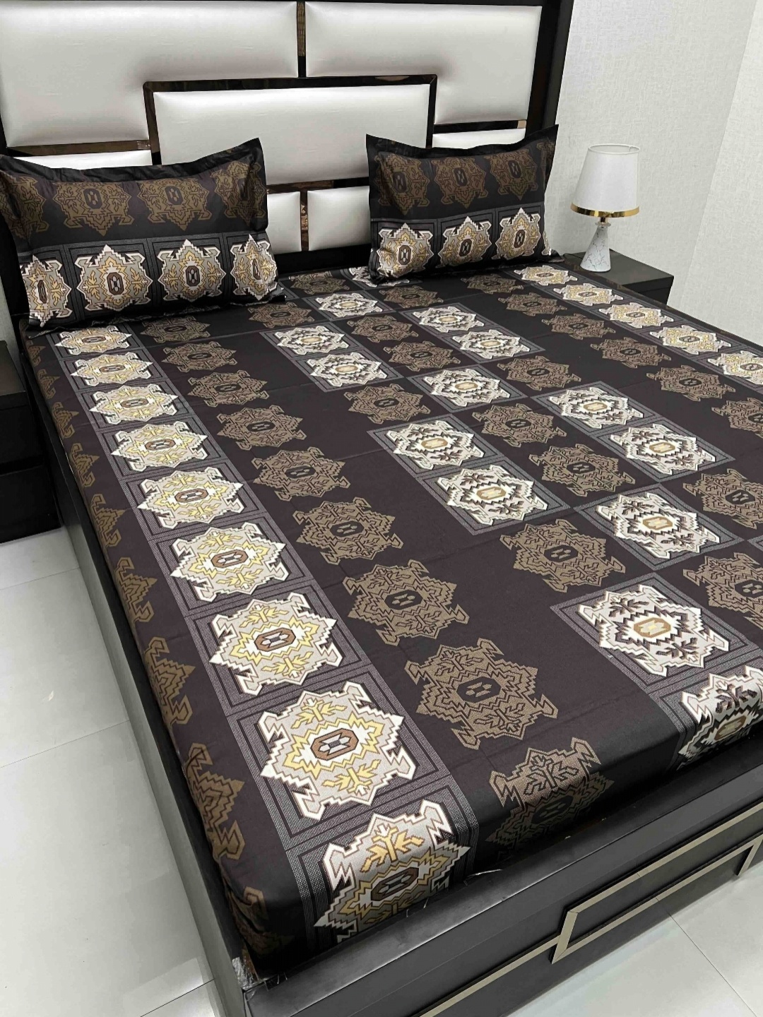 

Pure Decor Passion Fur Brown Printed 240 TC Pure Cotton Queen Bedsheet Set 2.26 m x 2.56 m