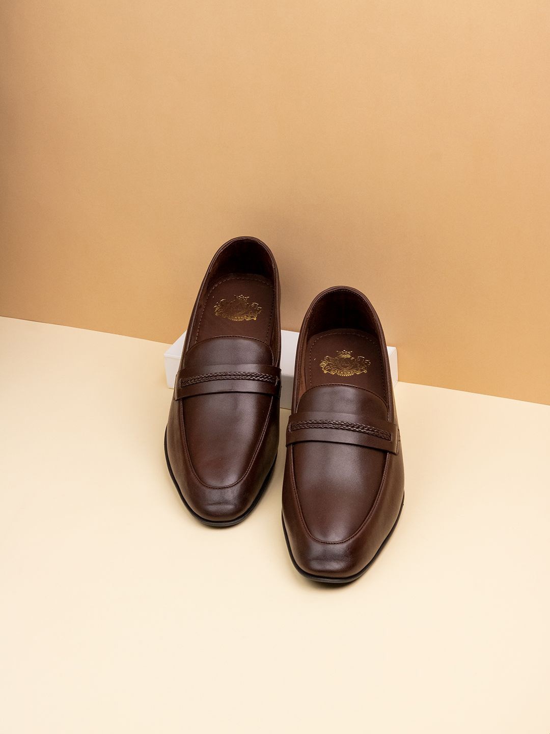 

ATESBER by Inc.5 Men Leather Pointed Toe Formal Loafers, Brown