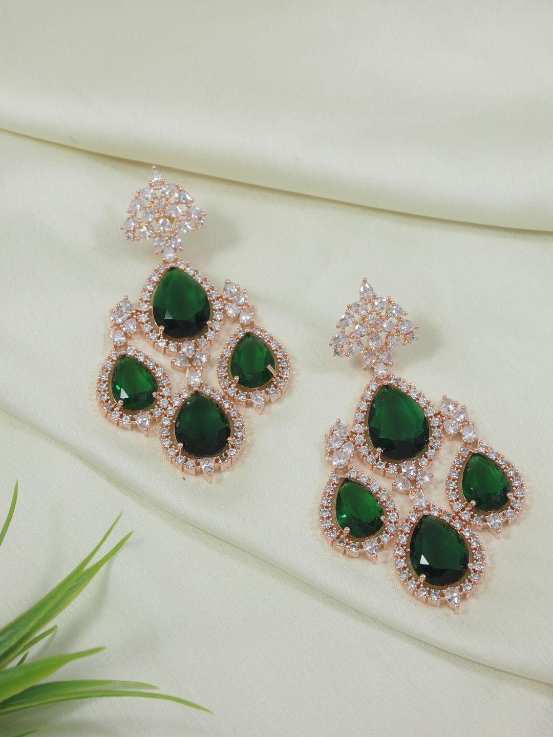 

I Jewels Contemporary Drop Earrings, Green